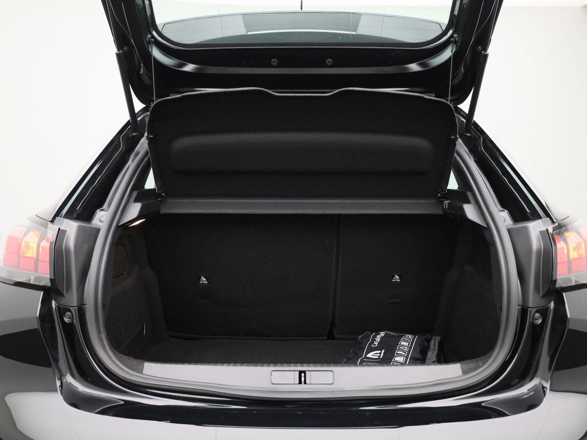 Peugeot-208-image-14