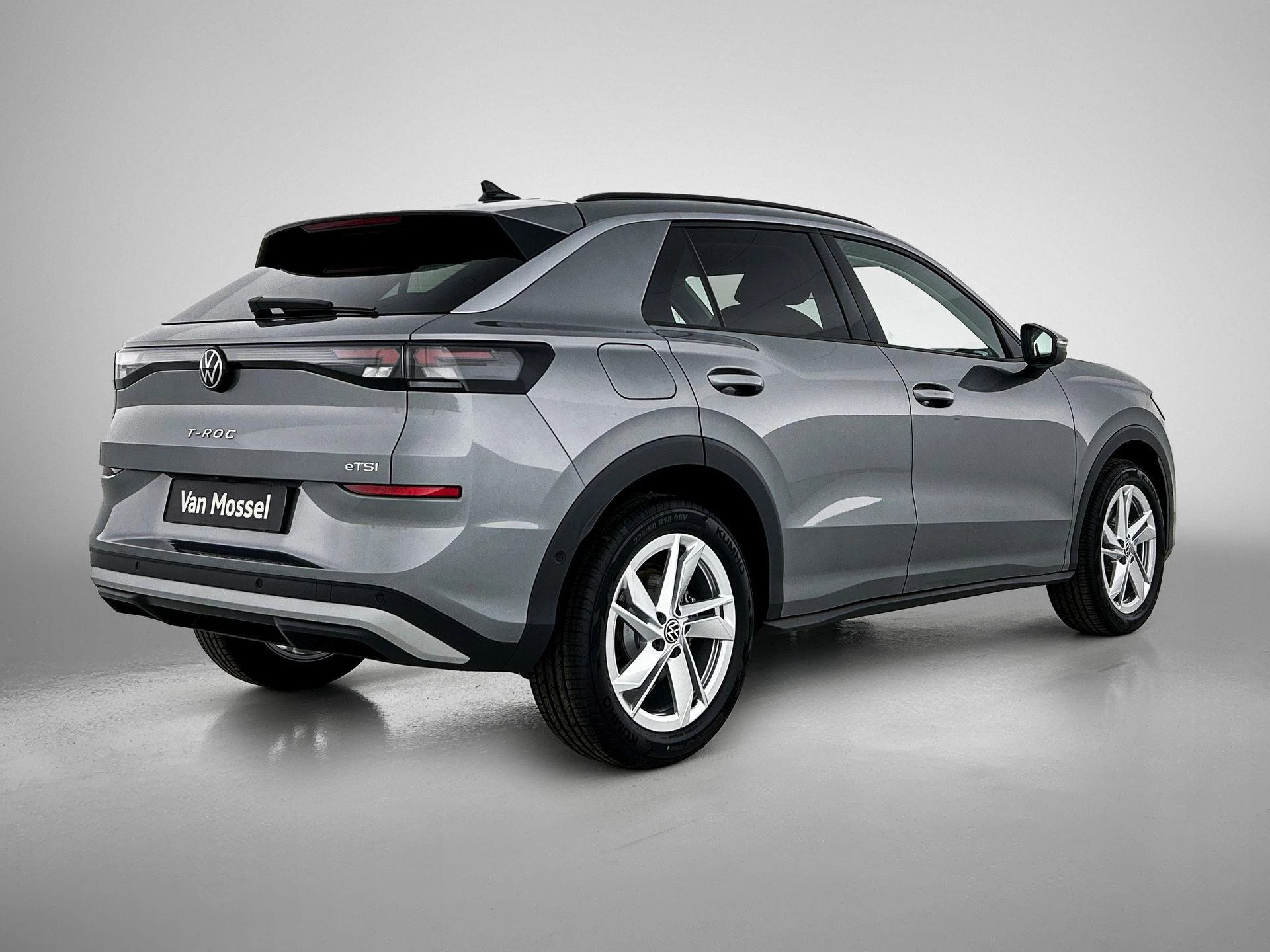 Volkswagen-T-Roc-image-3