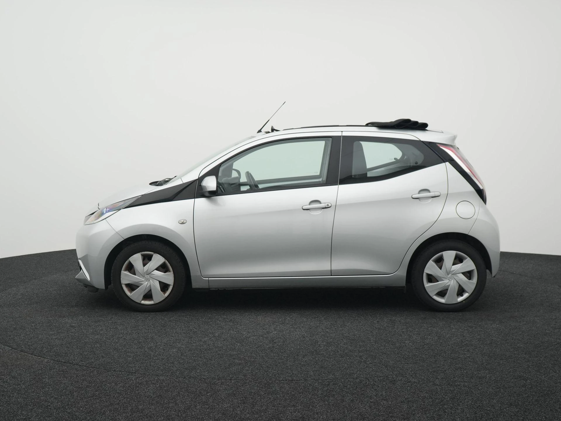 Toyota Aygo 1.0 VVT-i x-wave