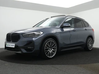 BMW X1 PHEV (F48 LCI) X1 PHEV 1.5iA xDrive25e*AUTOMAAT*PANO*NAVIPRO*VERWARMDEZETELS*...