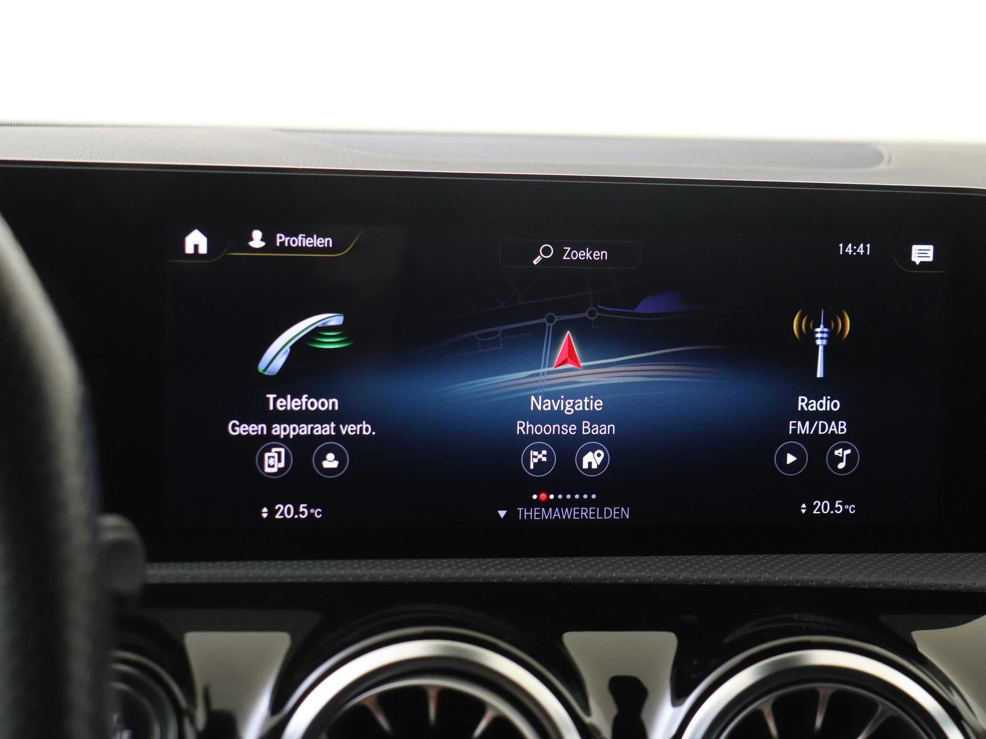 Mercedes-Benz-A-Klasse-image-23