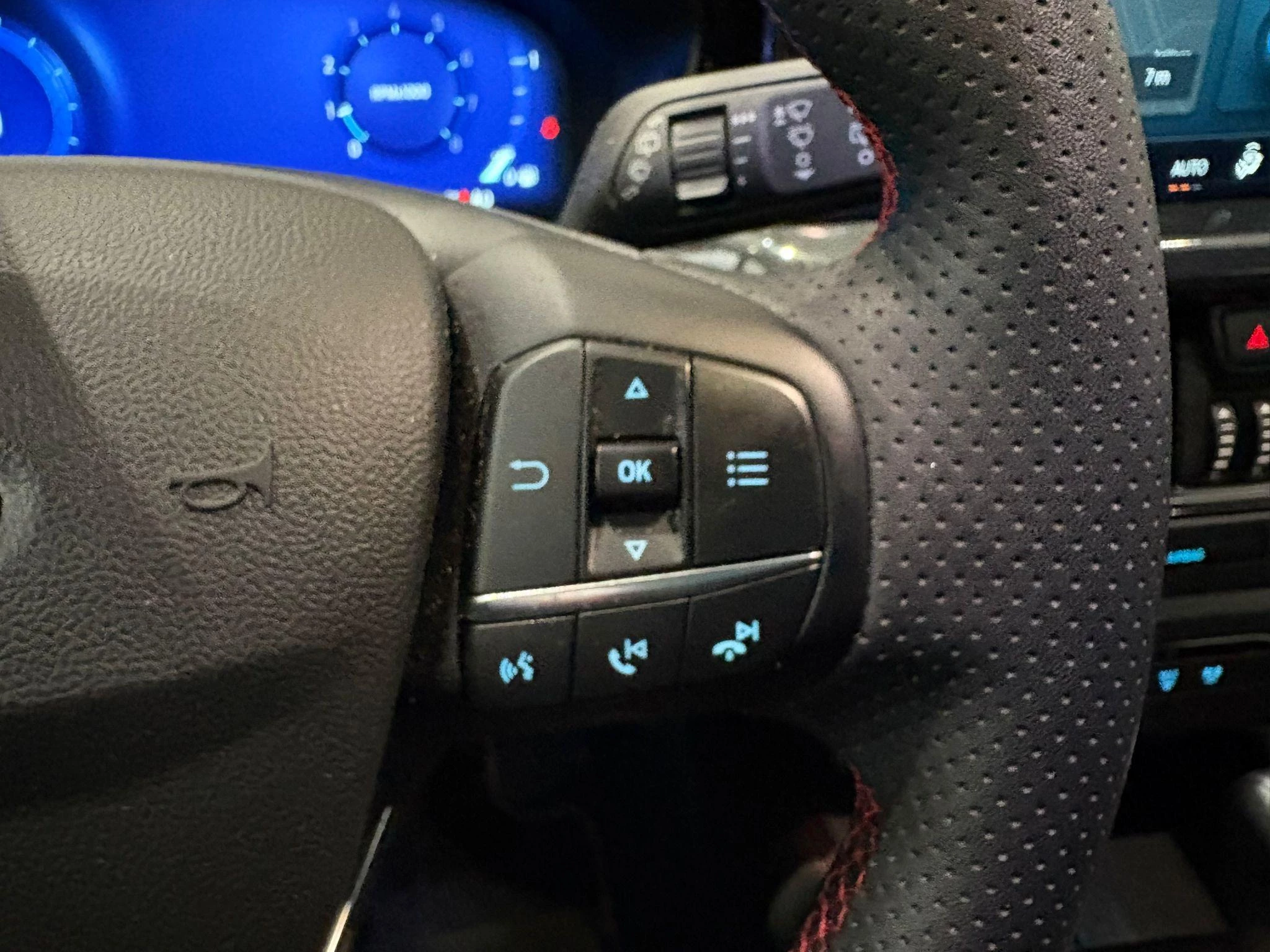 Ford Focus Wagon 1.0 EcoBoost Hybrid ST Line X