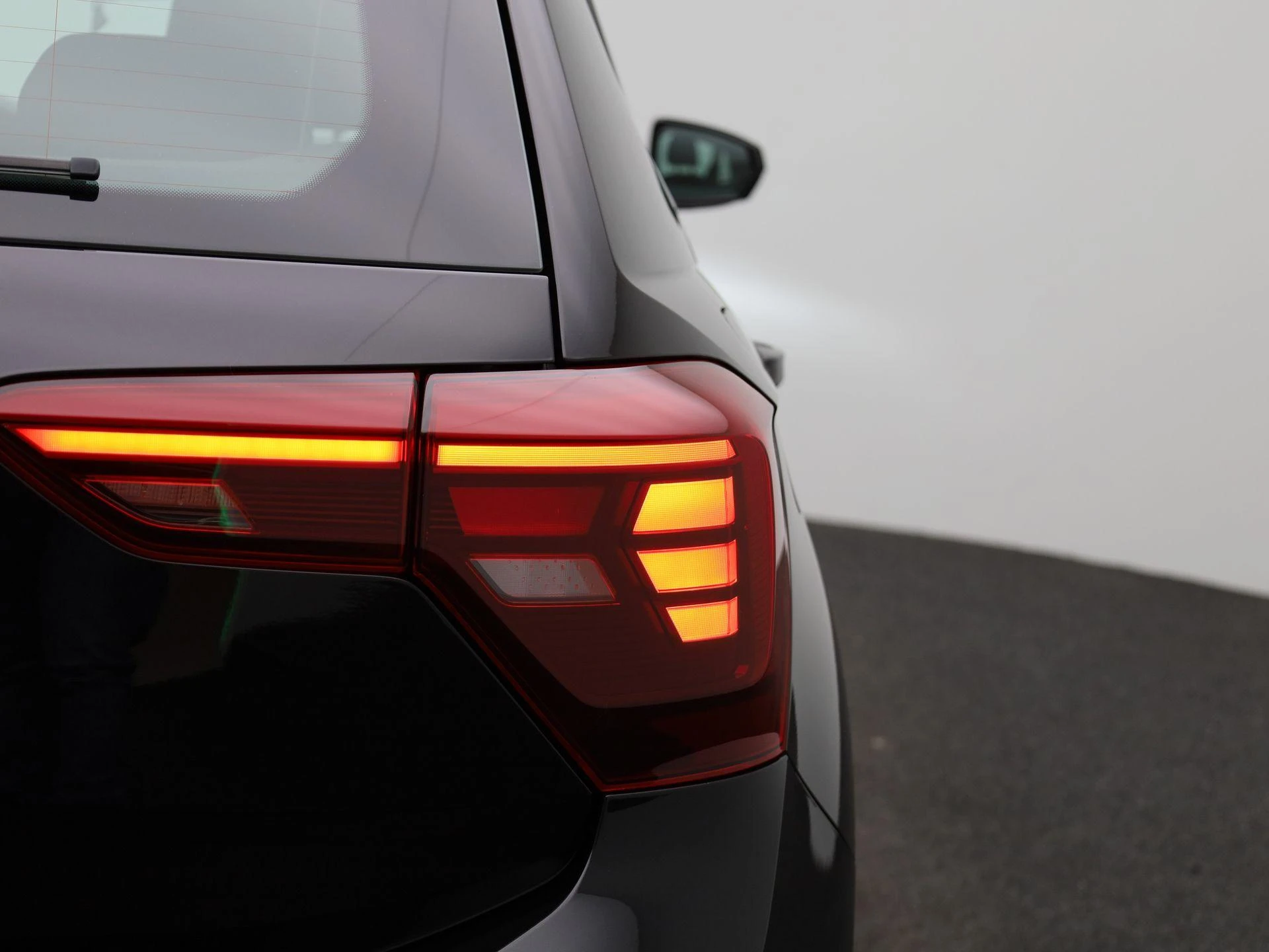 Volkswagen-Polo-image-35