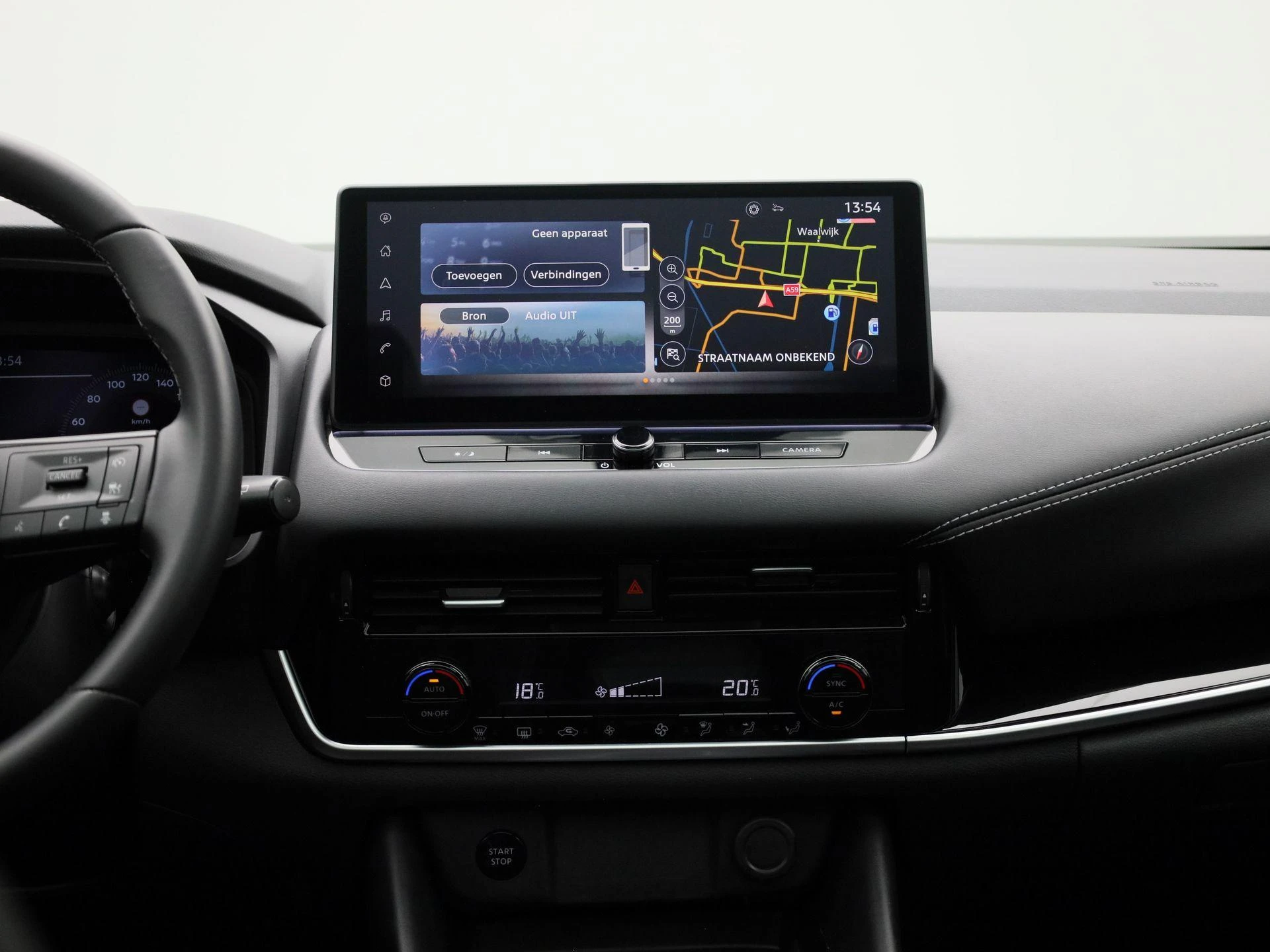Nissan-QASHQAI-image-8