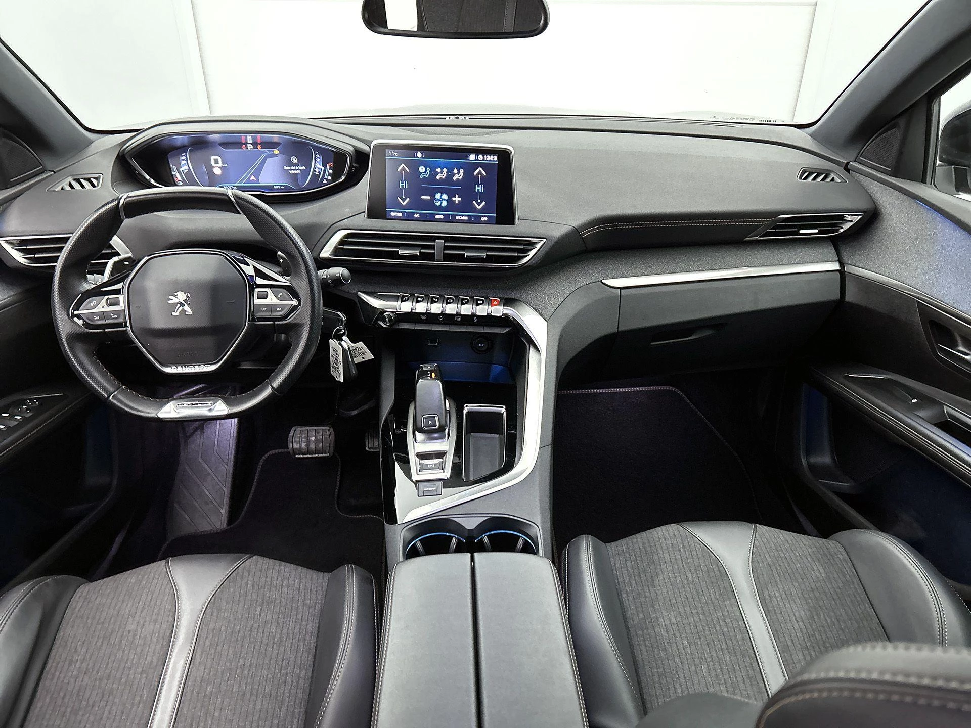 Peugeot-5008-image-1