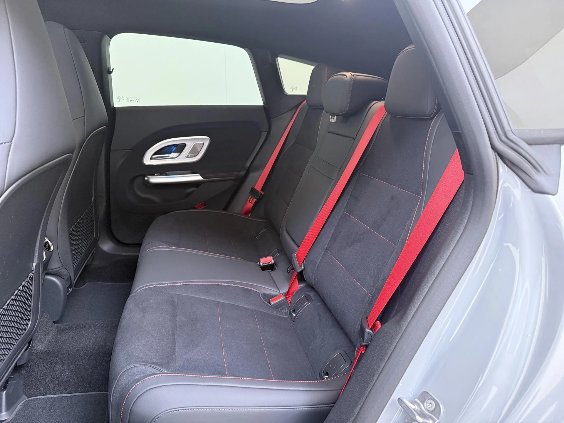 Mercedes-Benz-CLA-image-15