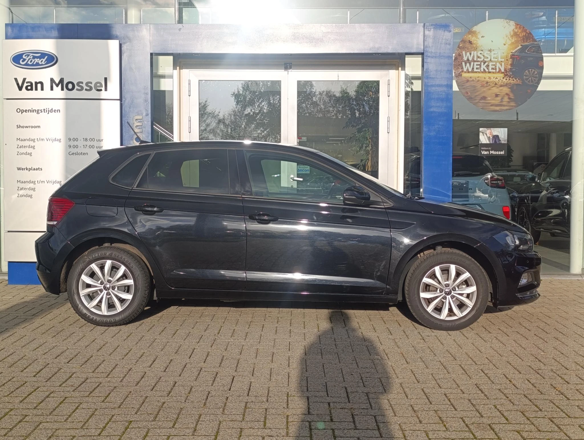 Volkswagen-Polo-image-3