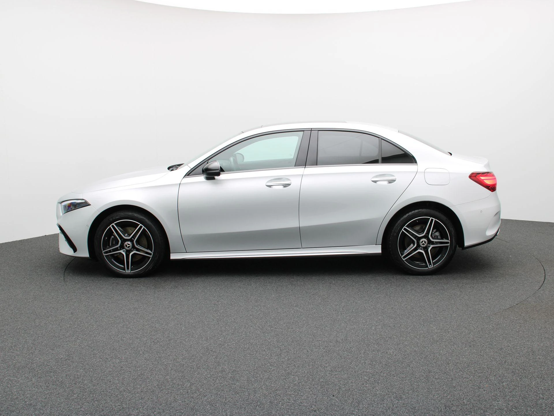 Mercedes-Benz-Classe A-image-3
