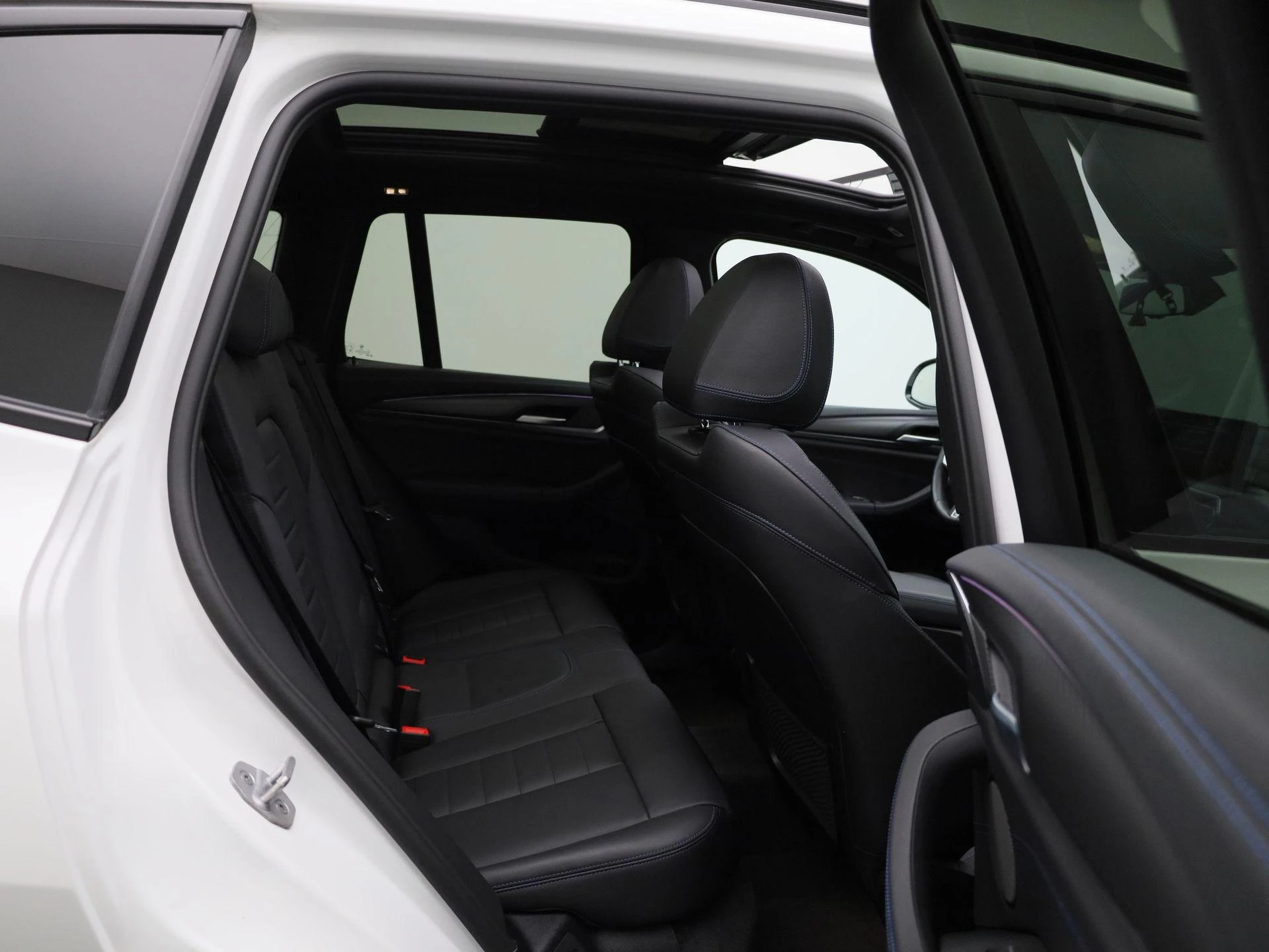 BMW iX3 High Executive 80 kWh