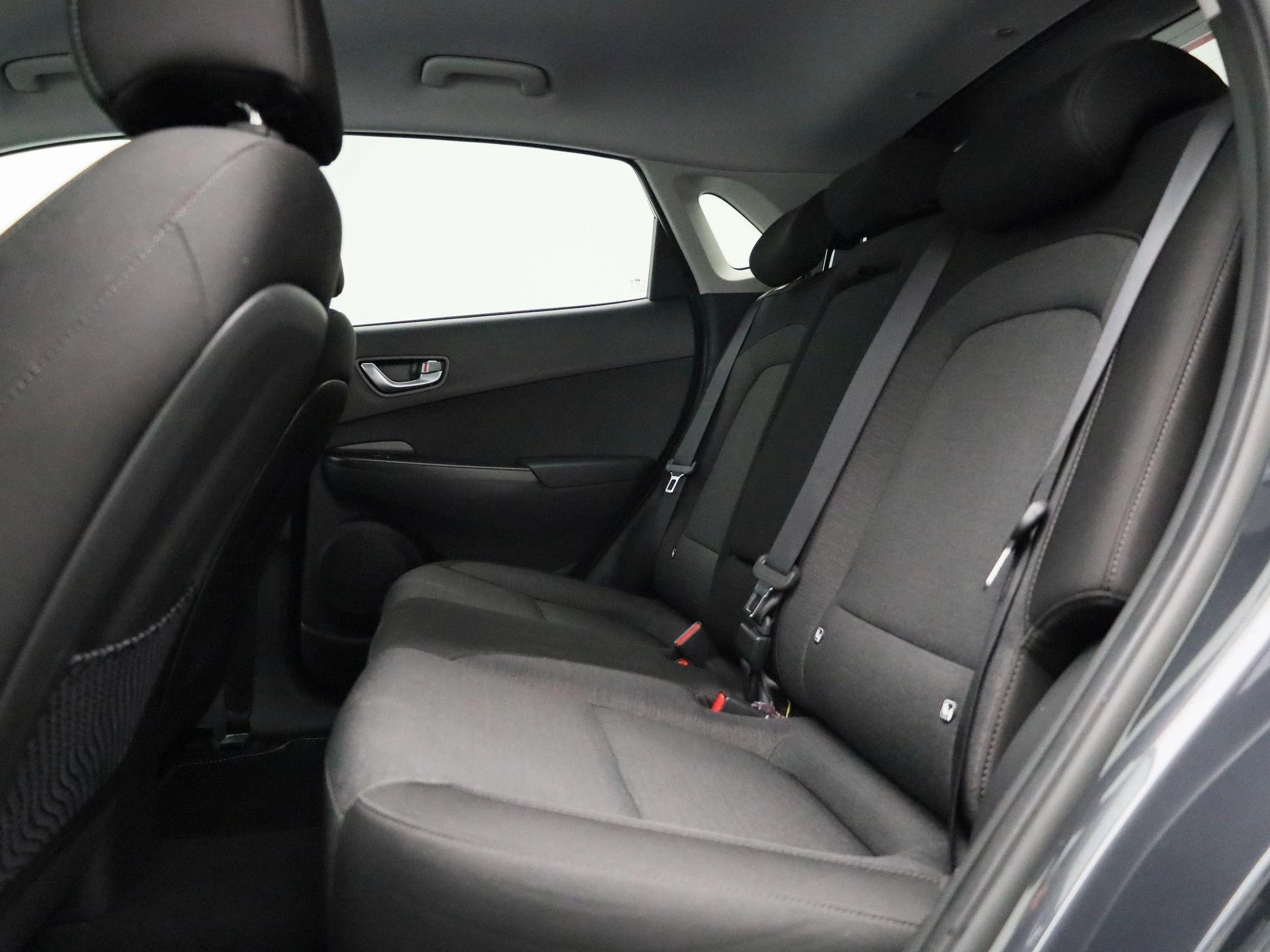 Hyundai-Kona-image-12