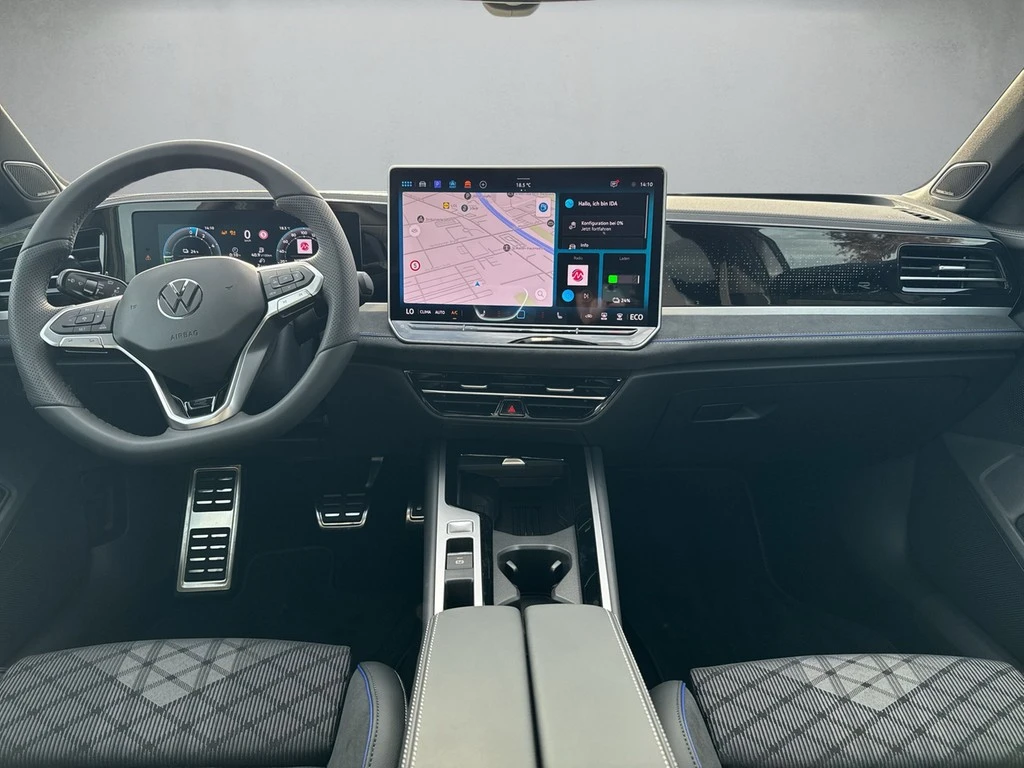 Volkswagen-Passat-image-7