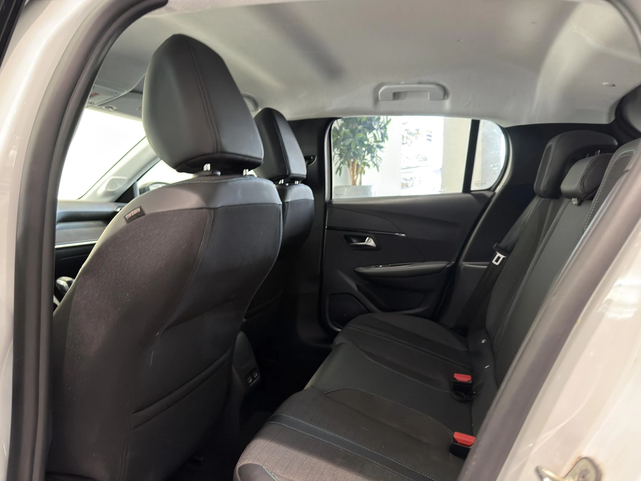Peugeot-208-image-7