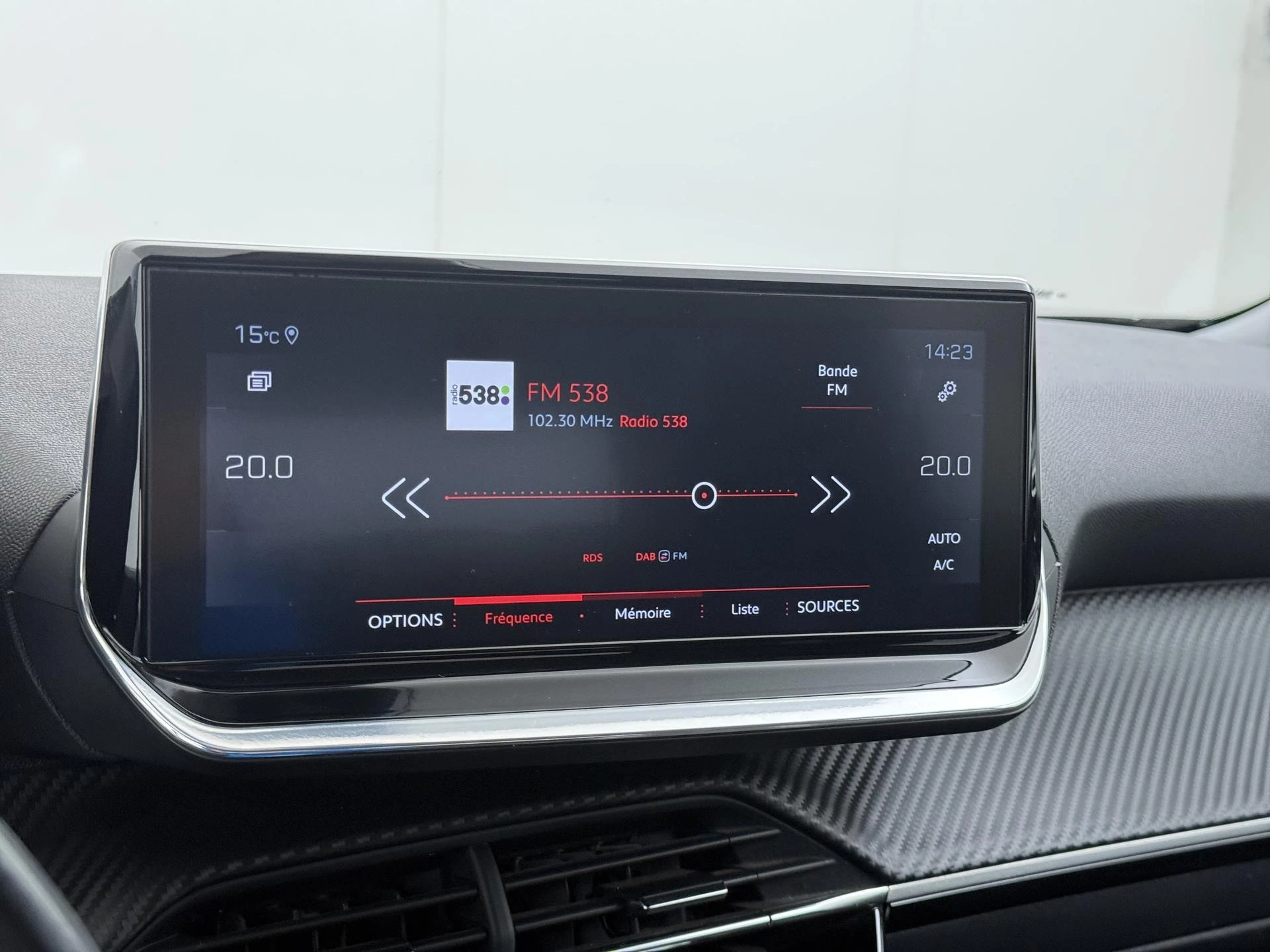 Peugeot-2008-image-21