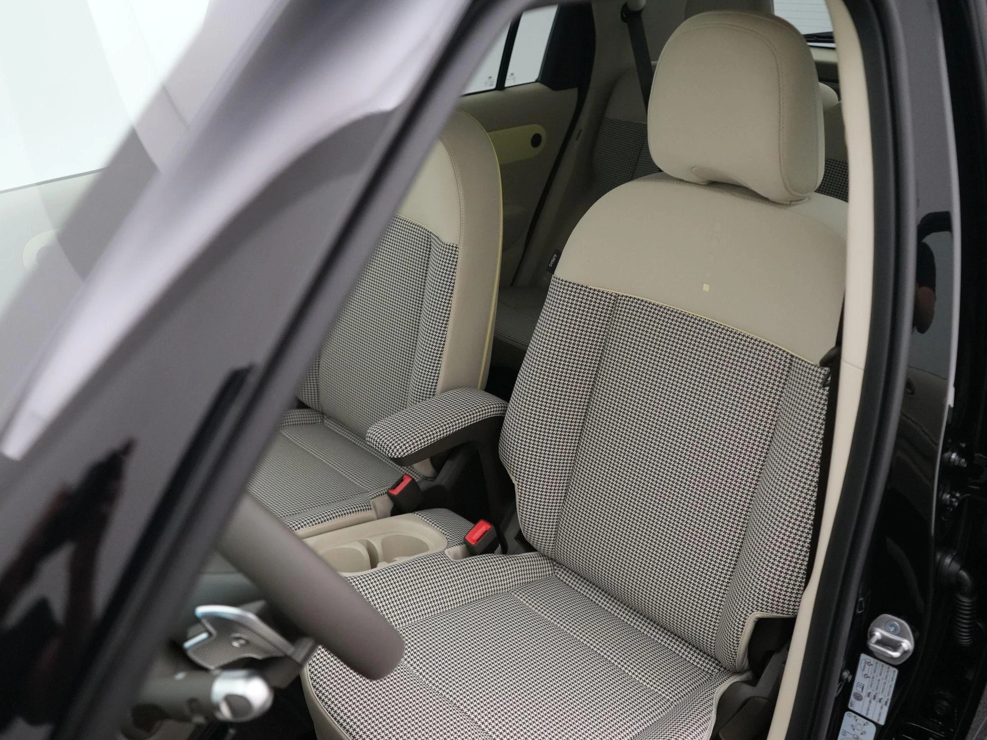 Hyundai-Inster-image-7