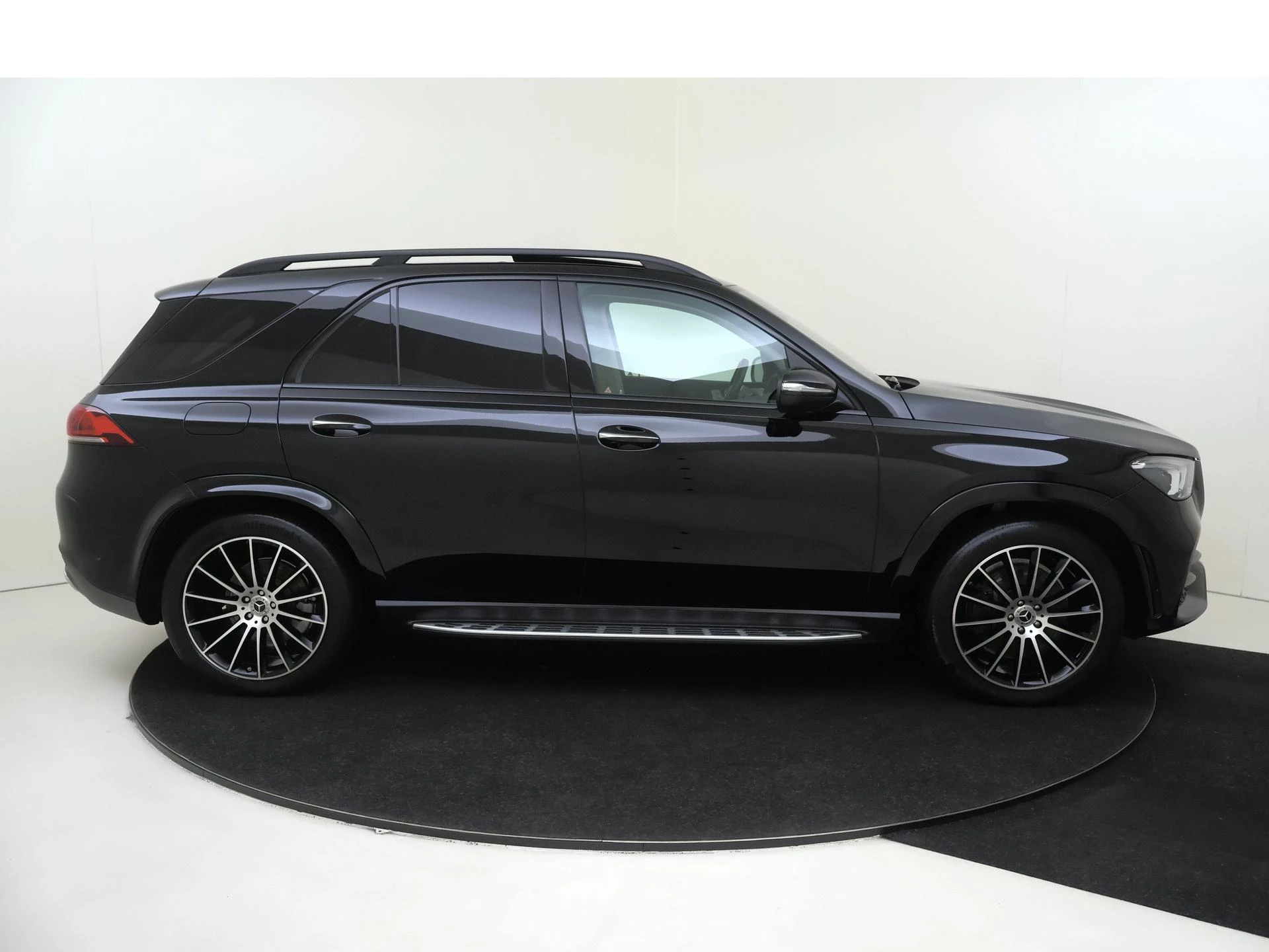 Mercedes-Benz-GLE-image-8