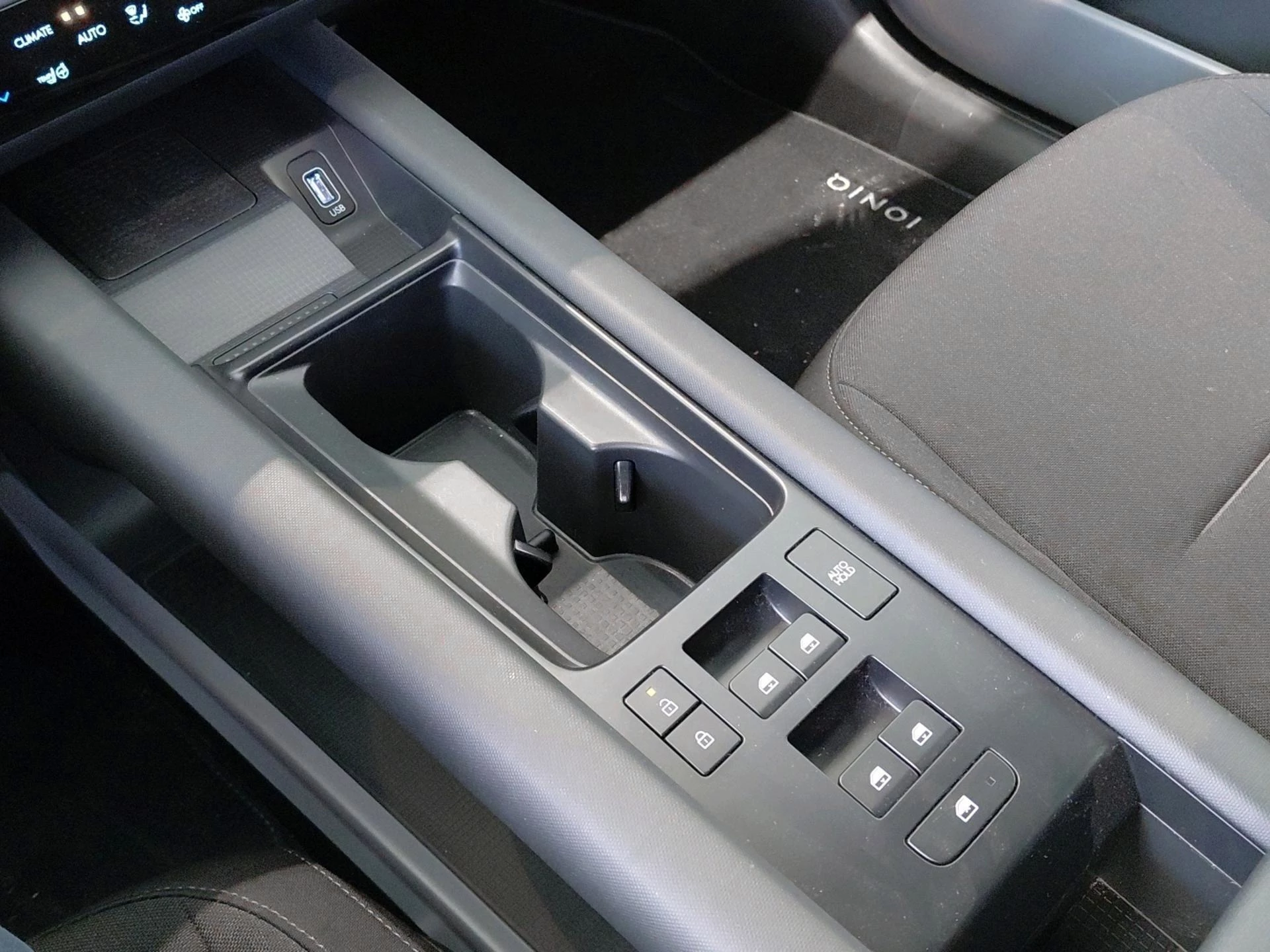 Hyundai IONIQ 6 Core Plus 77kWh