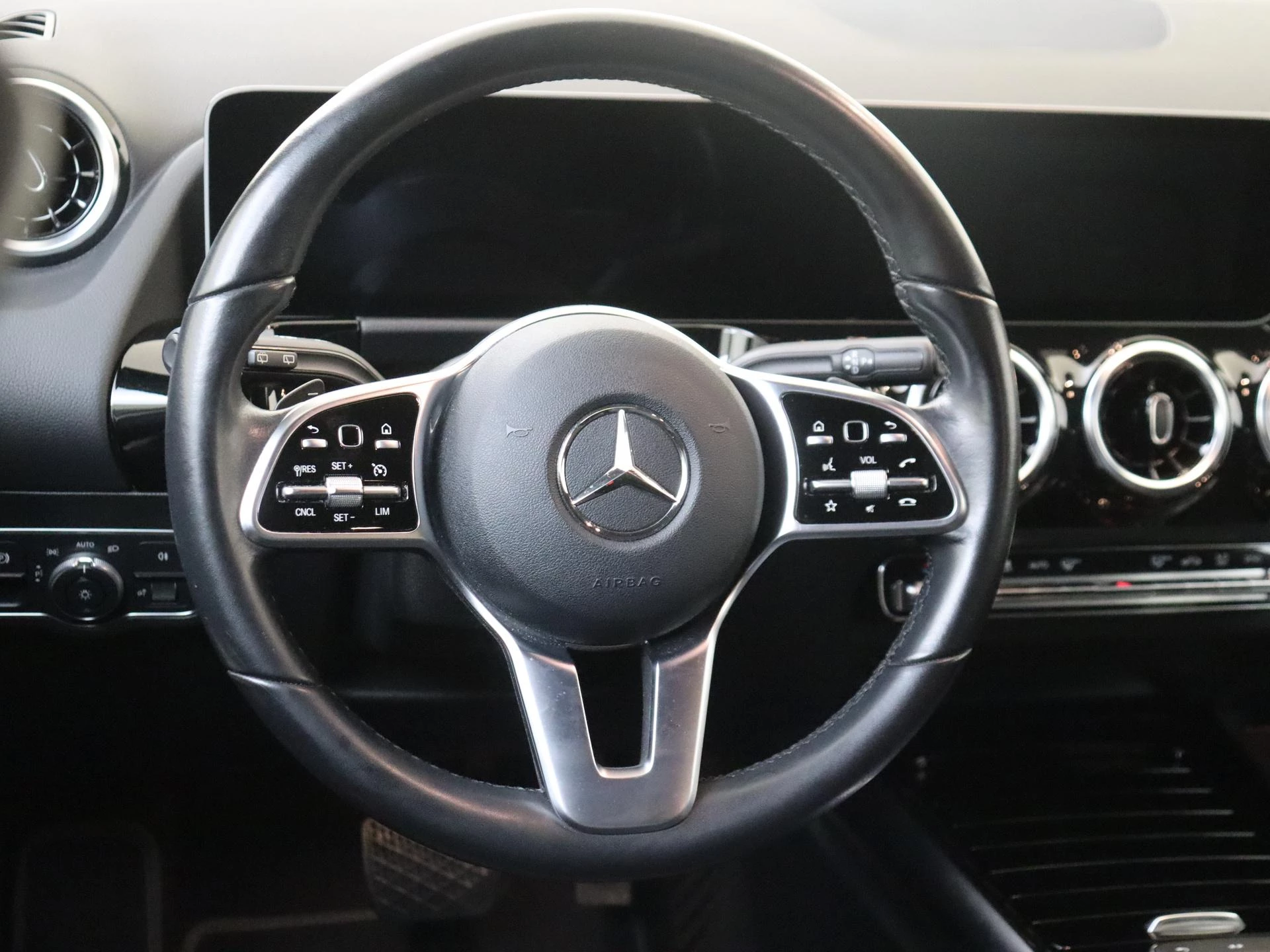 Mercedes-Benz GLA 200 Progressive