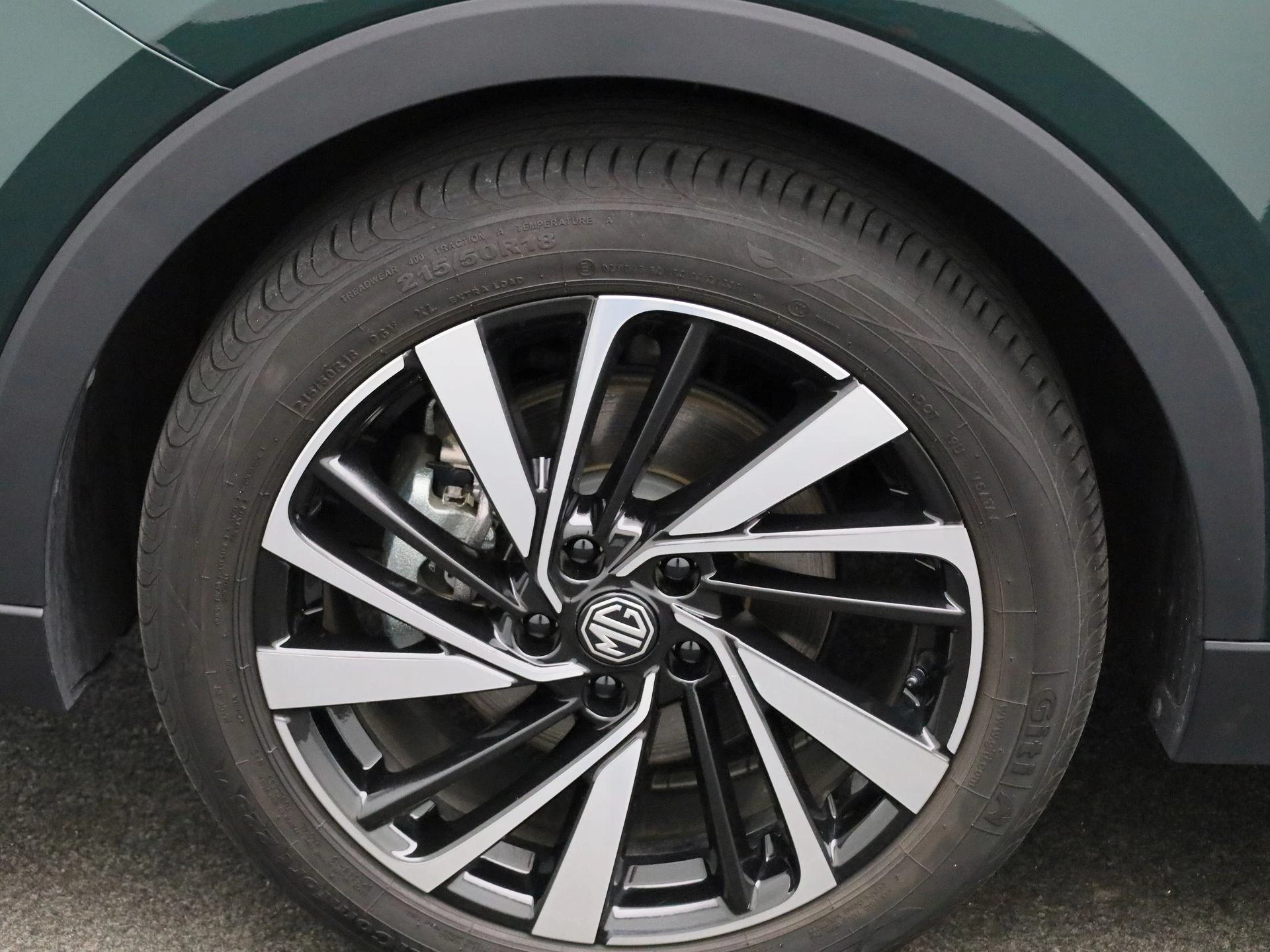 MG ZS 1.5 Hybrid+ Luxury