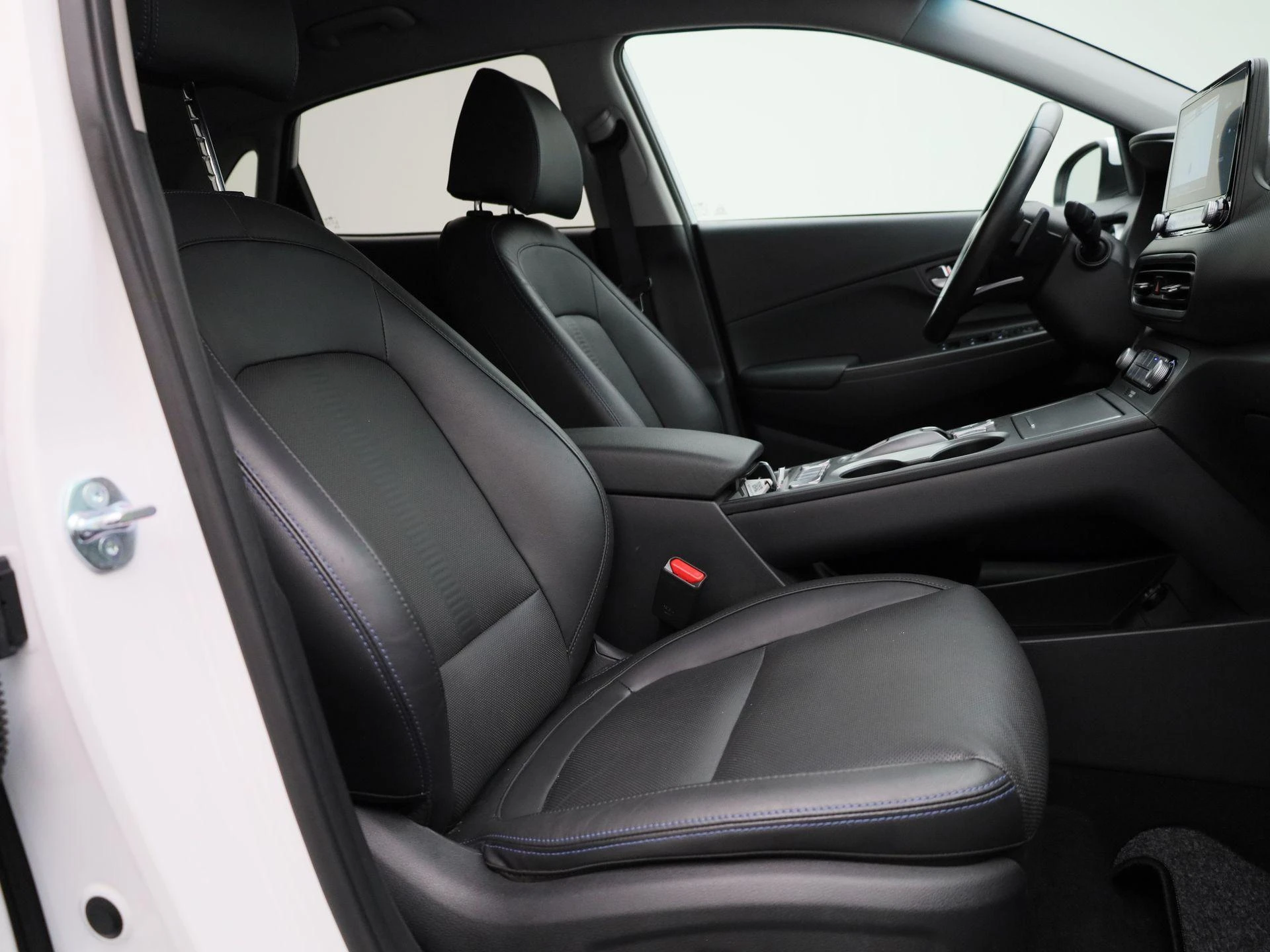 Hyundai-Kona-image-32