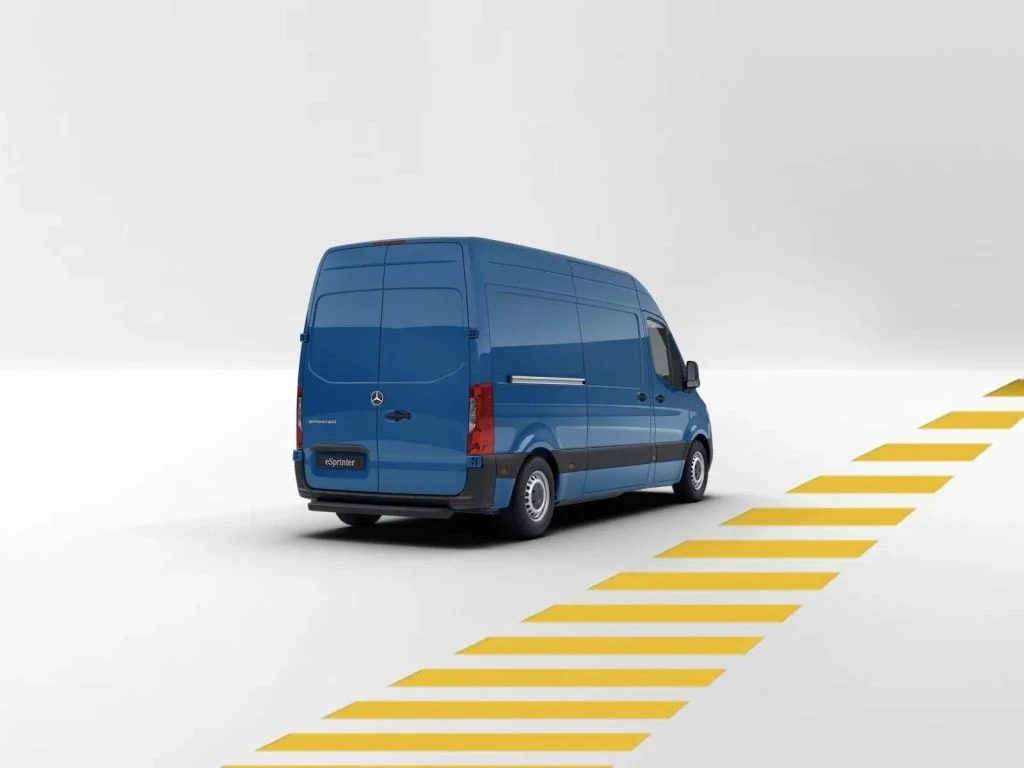 Mercedes-Benz-eSprinter 312-image-6