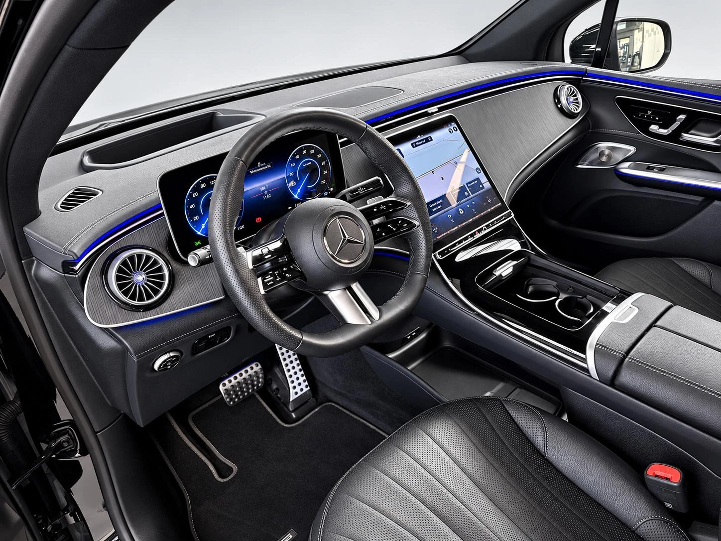 Mercedes-Benz-EQE-image-6