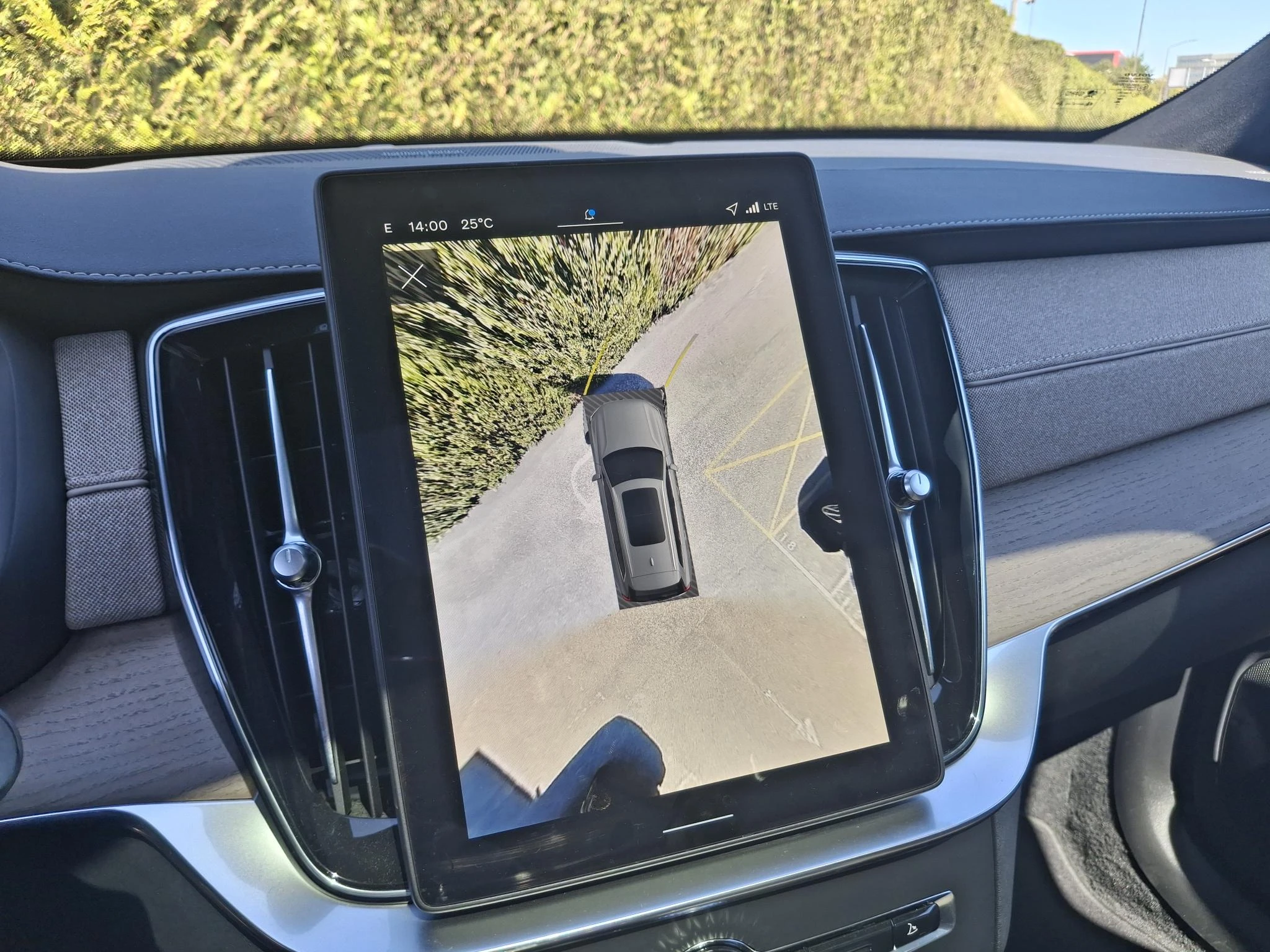 Volvo-XC90-image-5