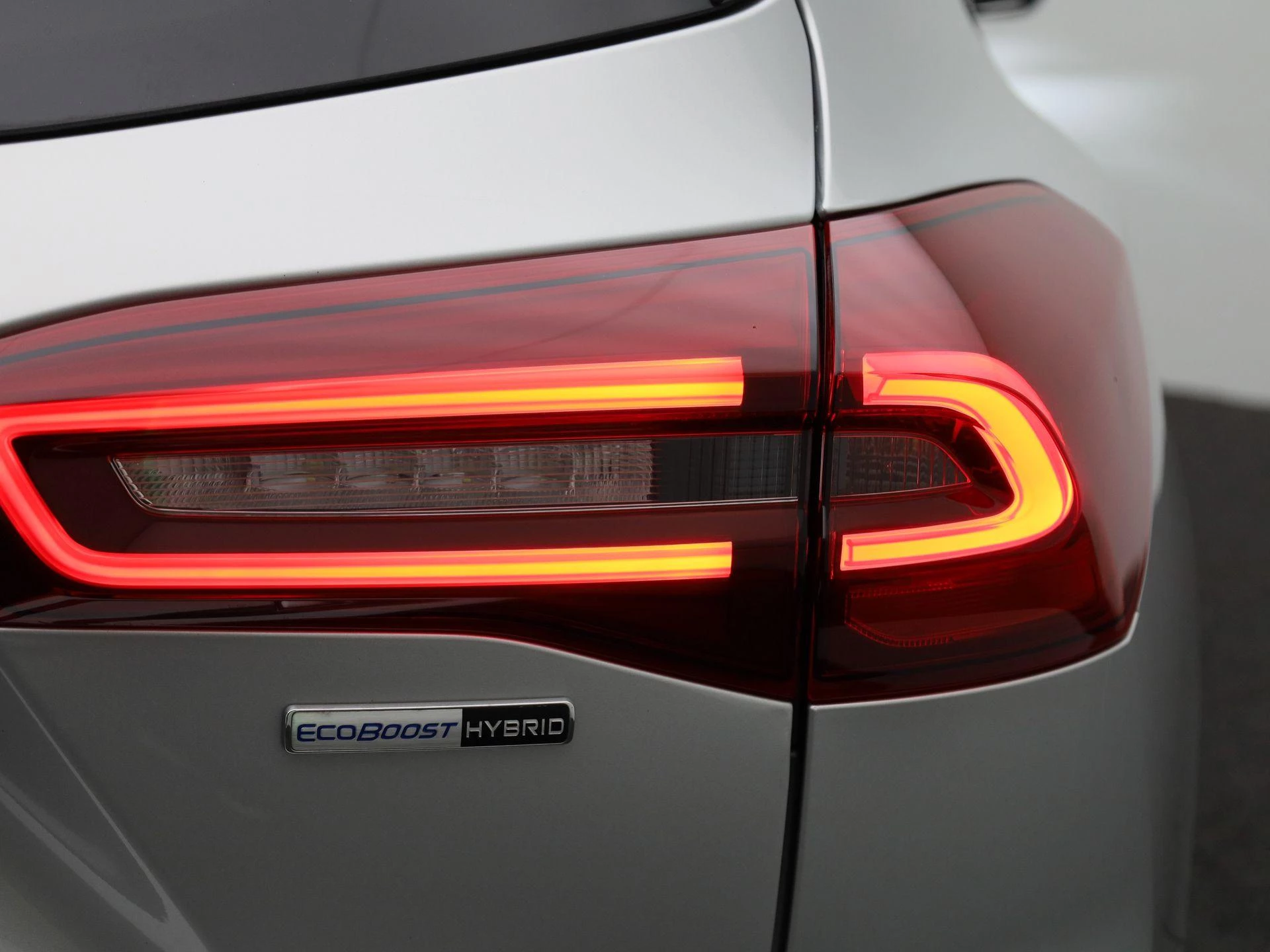 Ford Focus Wagon 1.0 EcoBoost Hybrid Titanium X