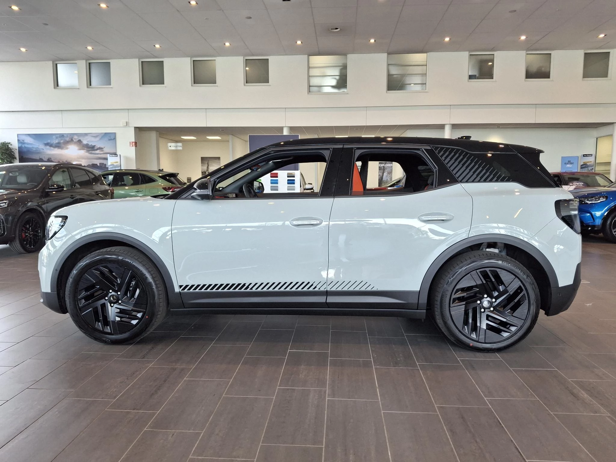 Ford-Explorer EV-image-3