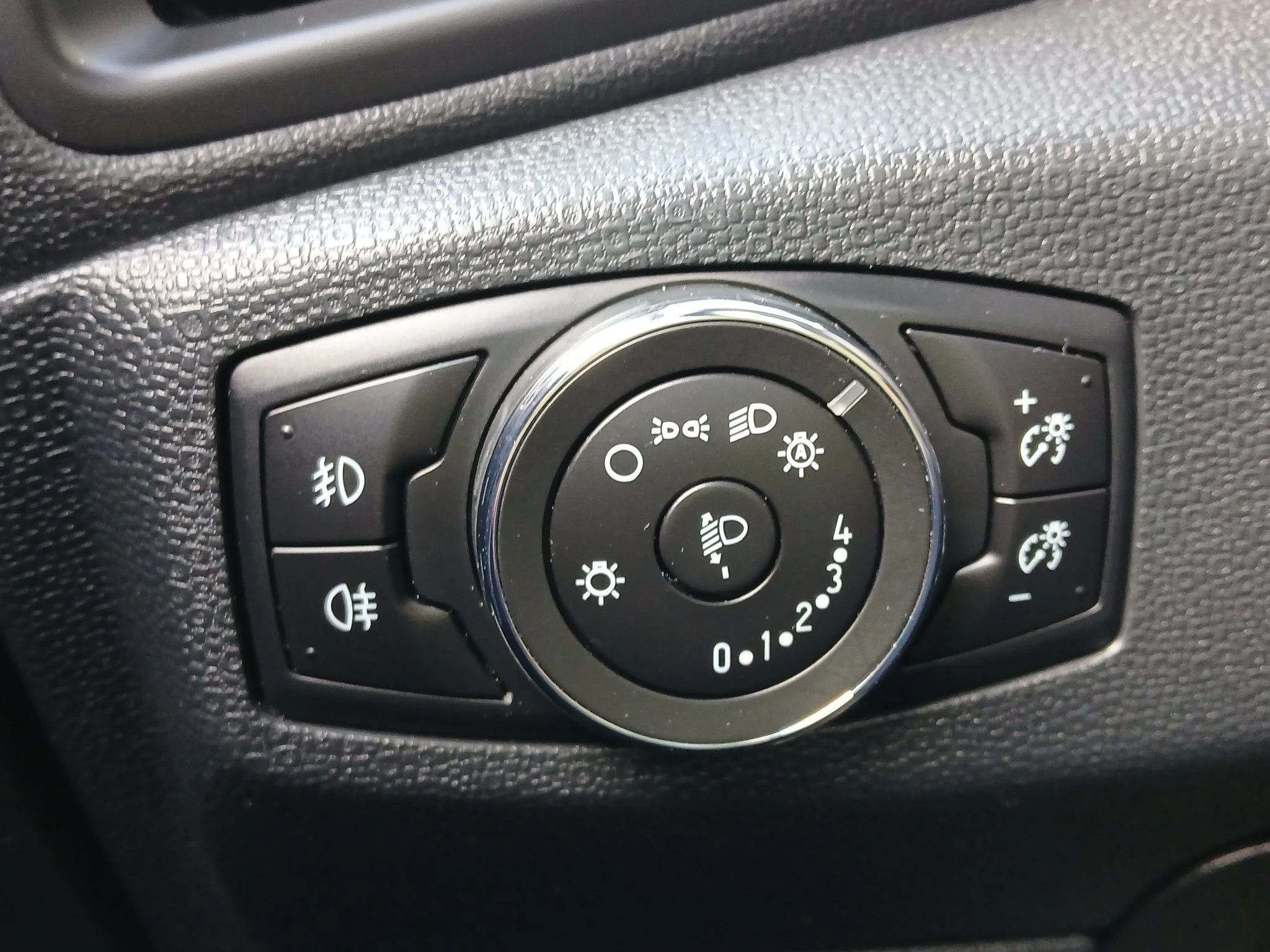 Ford-EcoSport-image-18