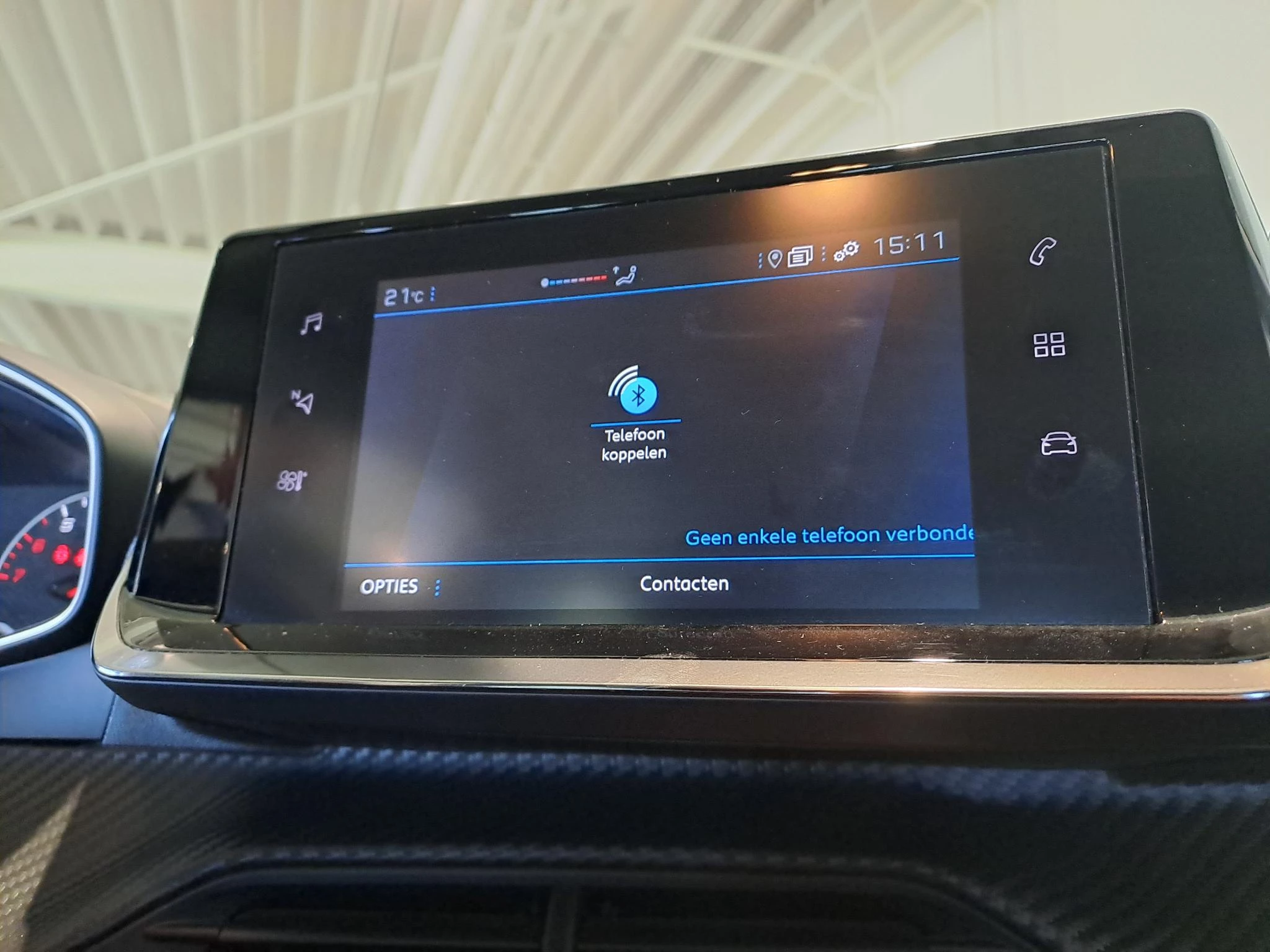 Peugeot-2008-image-11