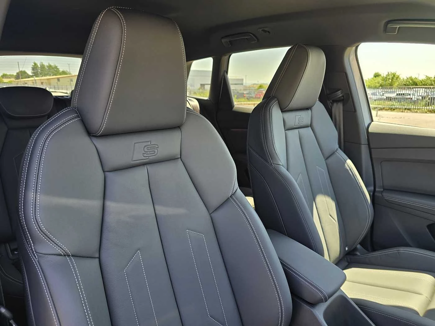 Audi-Q4 e-tron-image-14