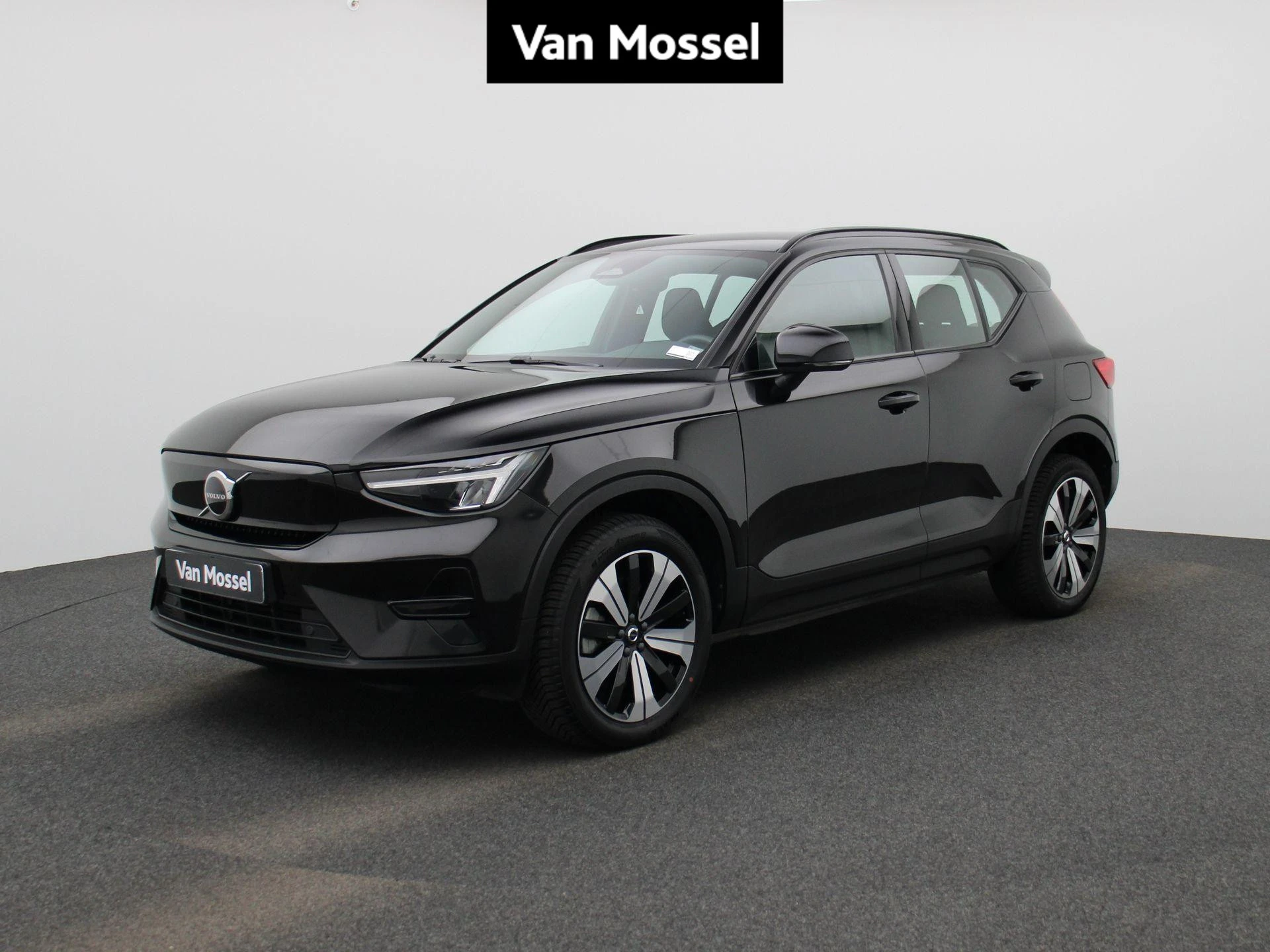 Volvo-XC40-image-0