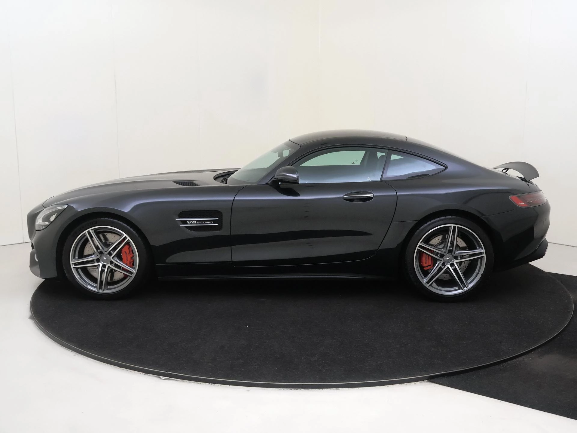 Mercedes-AMG-GT-image-9