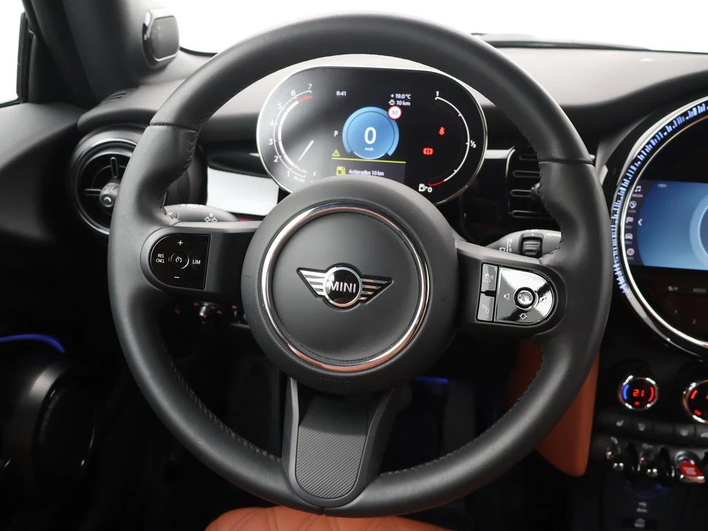 MINI-Cabrio-image-14