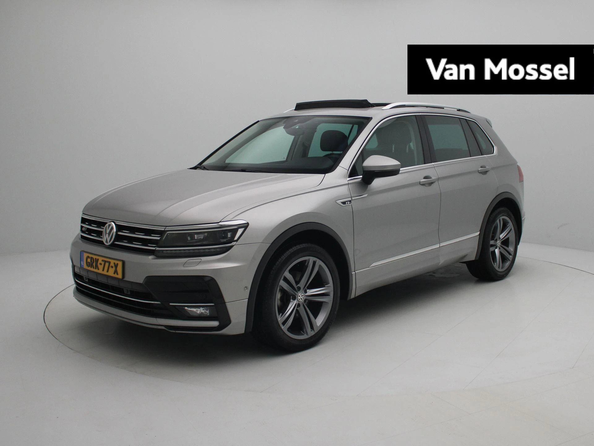 Volkswagen-Tiguan-image-0