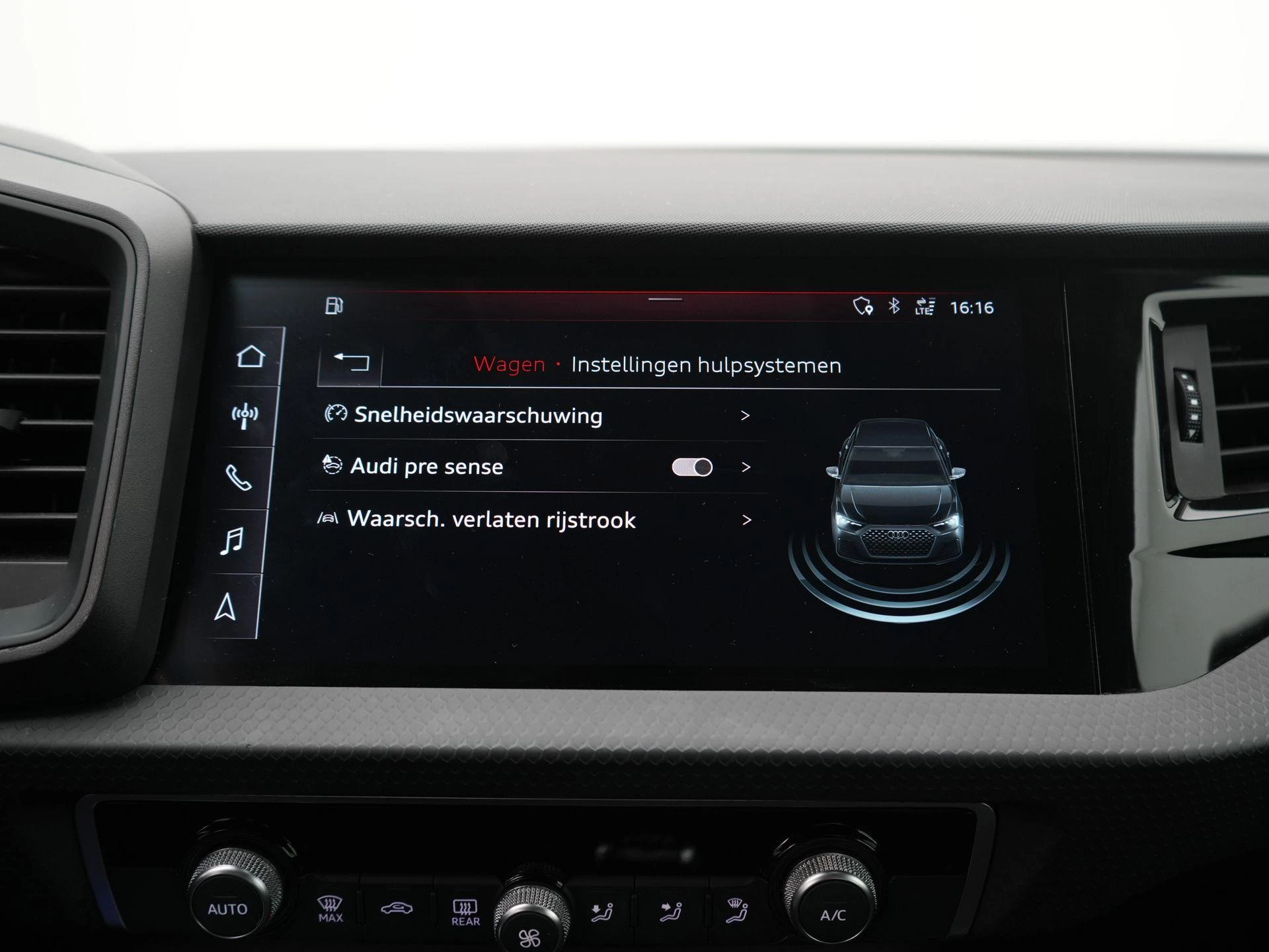 Audi-A1 Sportback-image-17