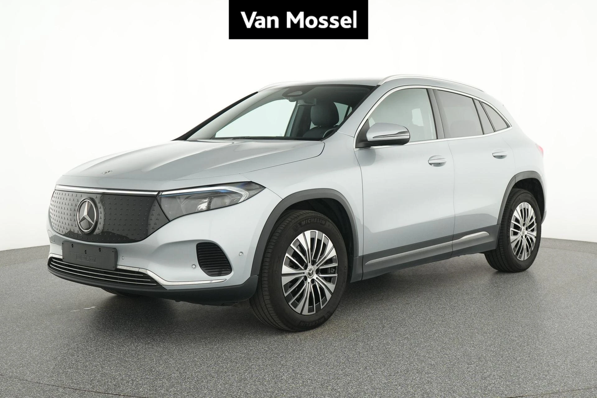Mercedes-Benz-EQA-image-0