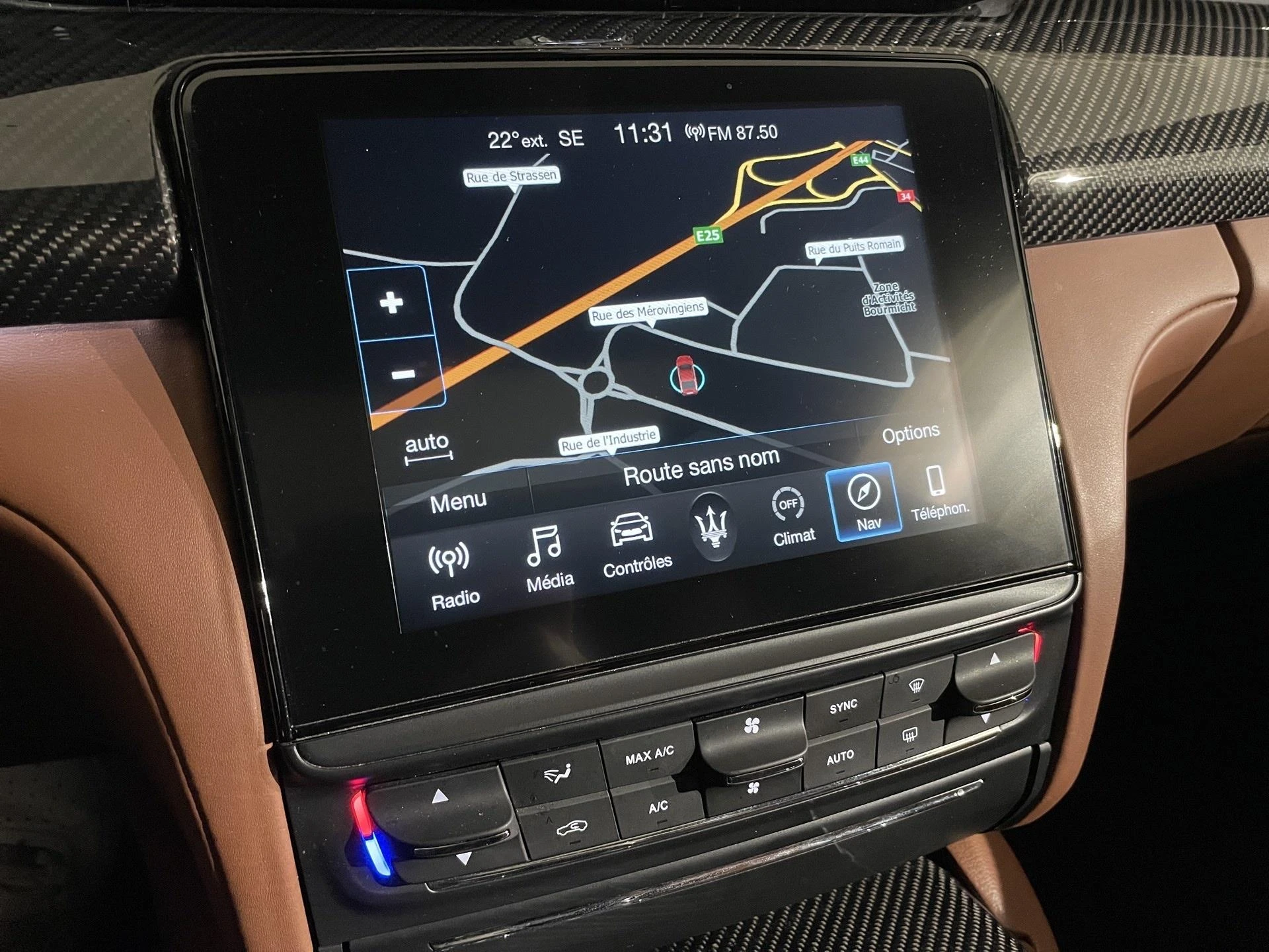 Maserati-Quattroporte-image-2