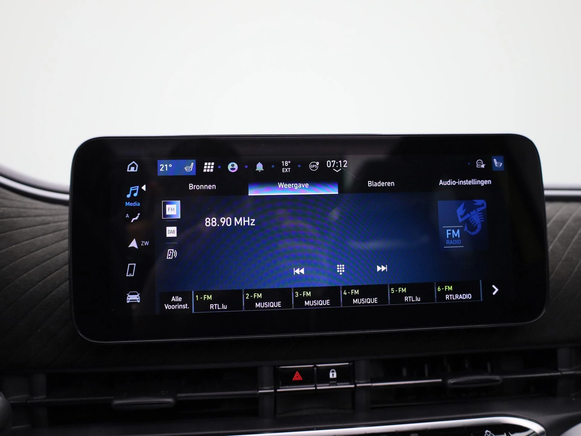 Abarth-500C-image-20