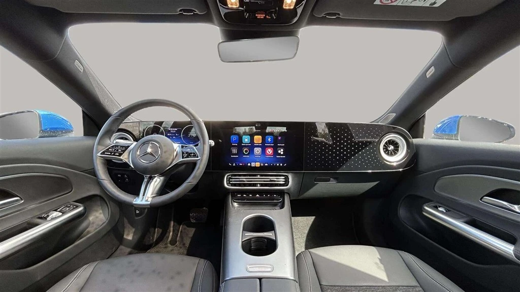 Mercedes-Benz-CLA-image-12
