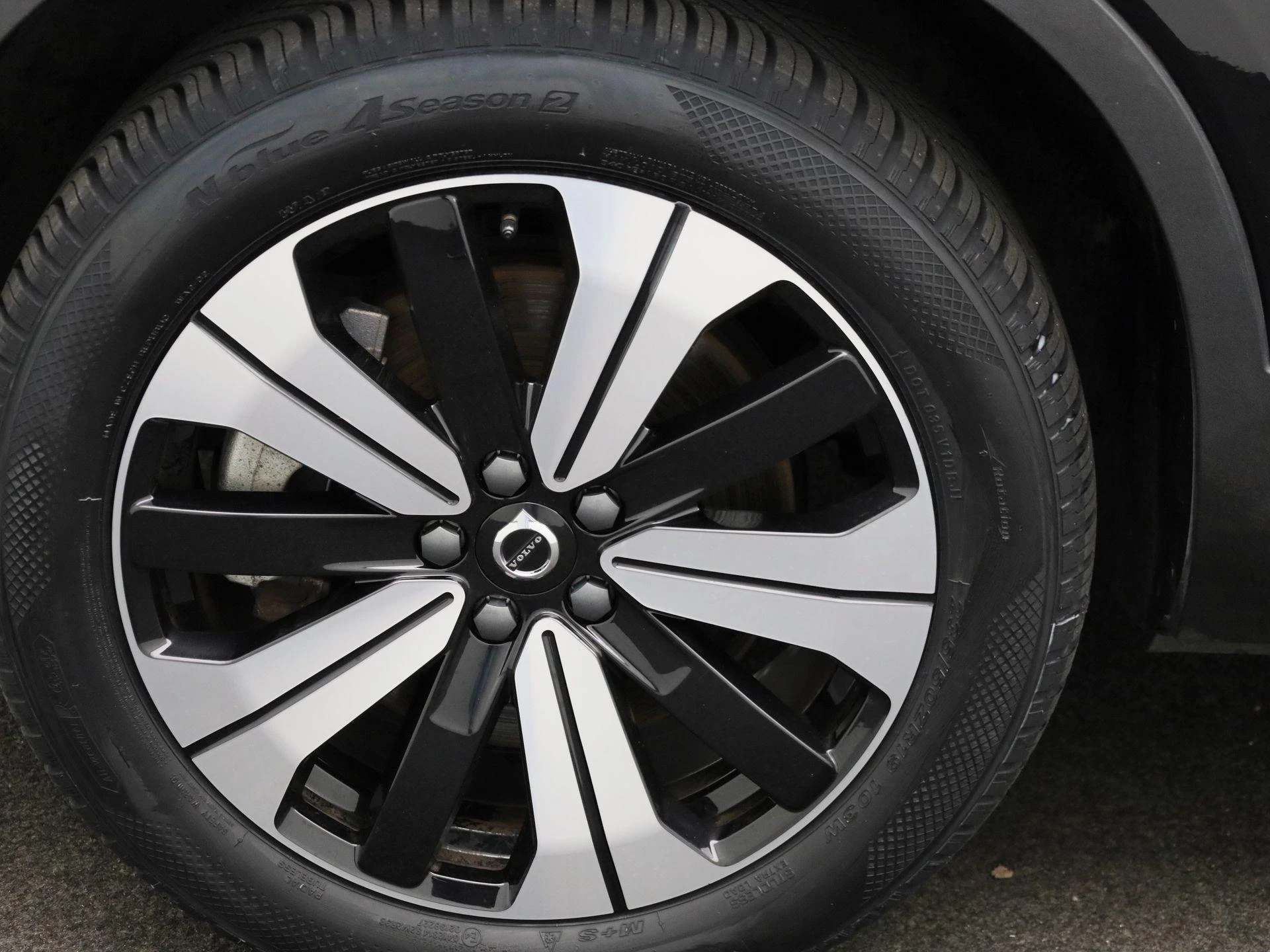Volvo-XC40-image-13