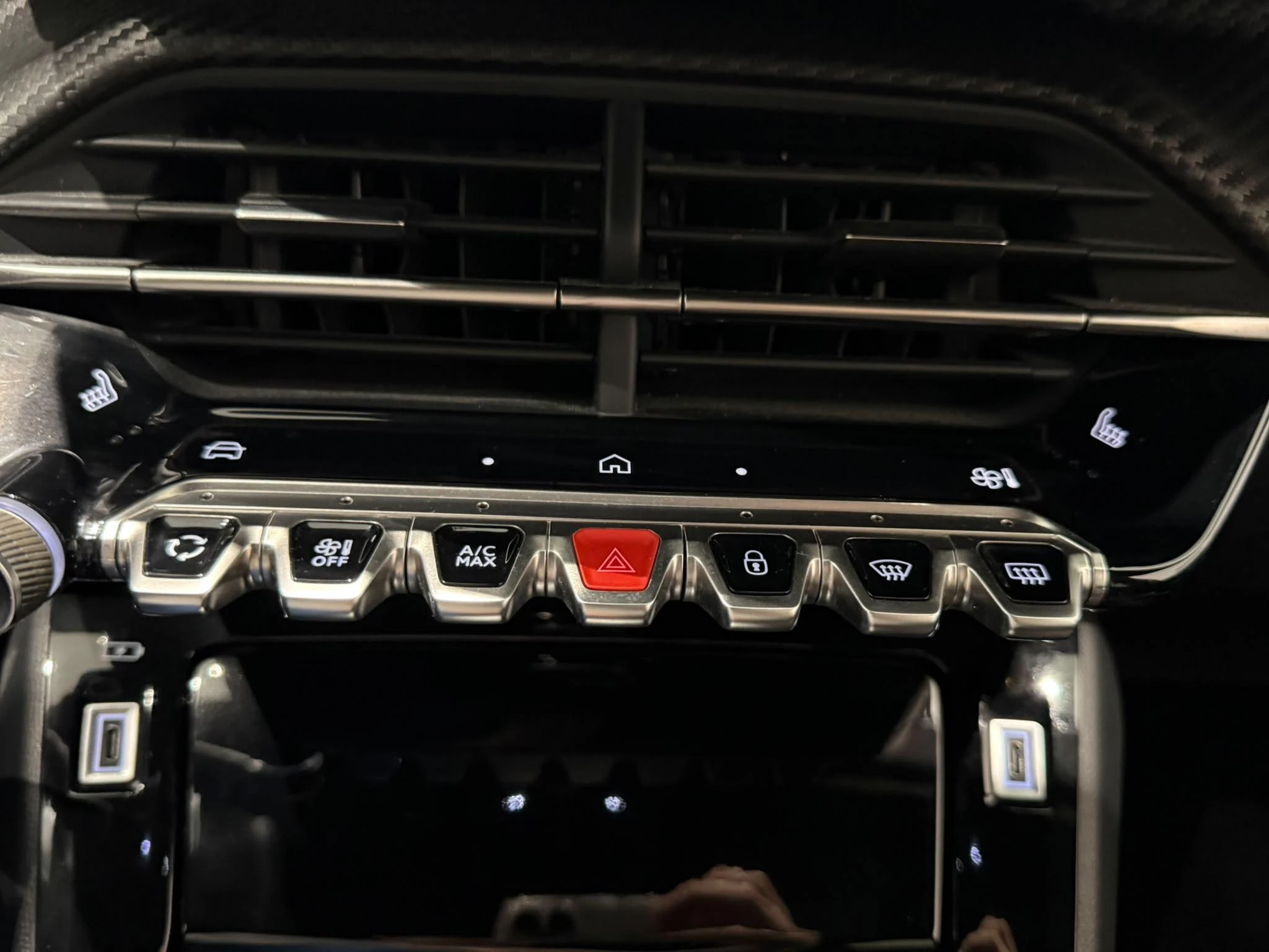 Peugeot-208-image-21
