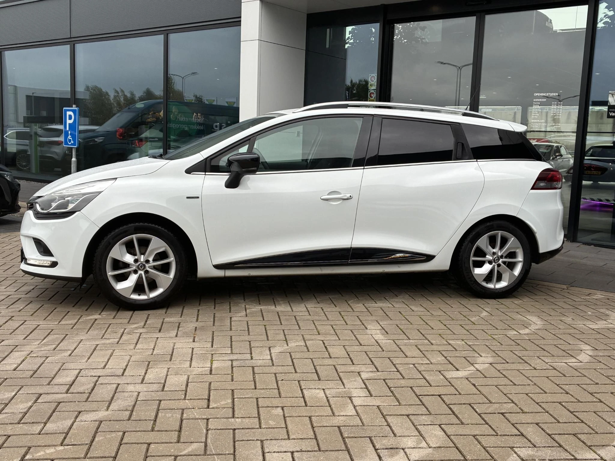 Renault-Clio-image-1