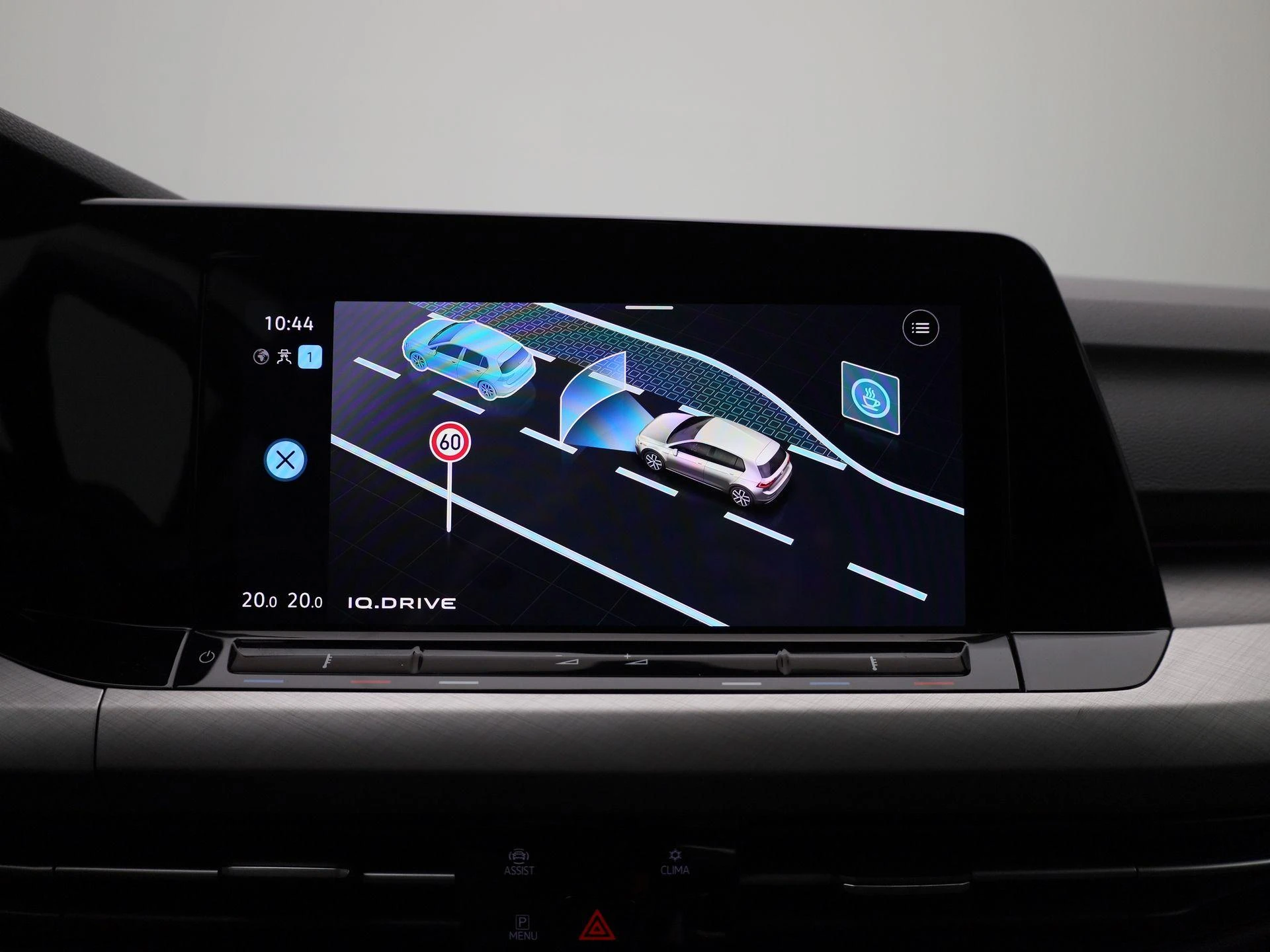 Volkswagen-Golf-image-20