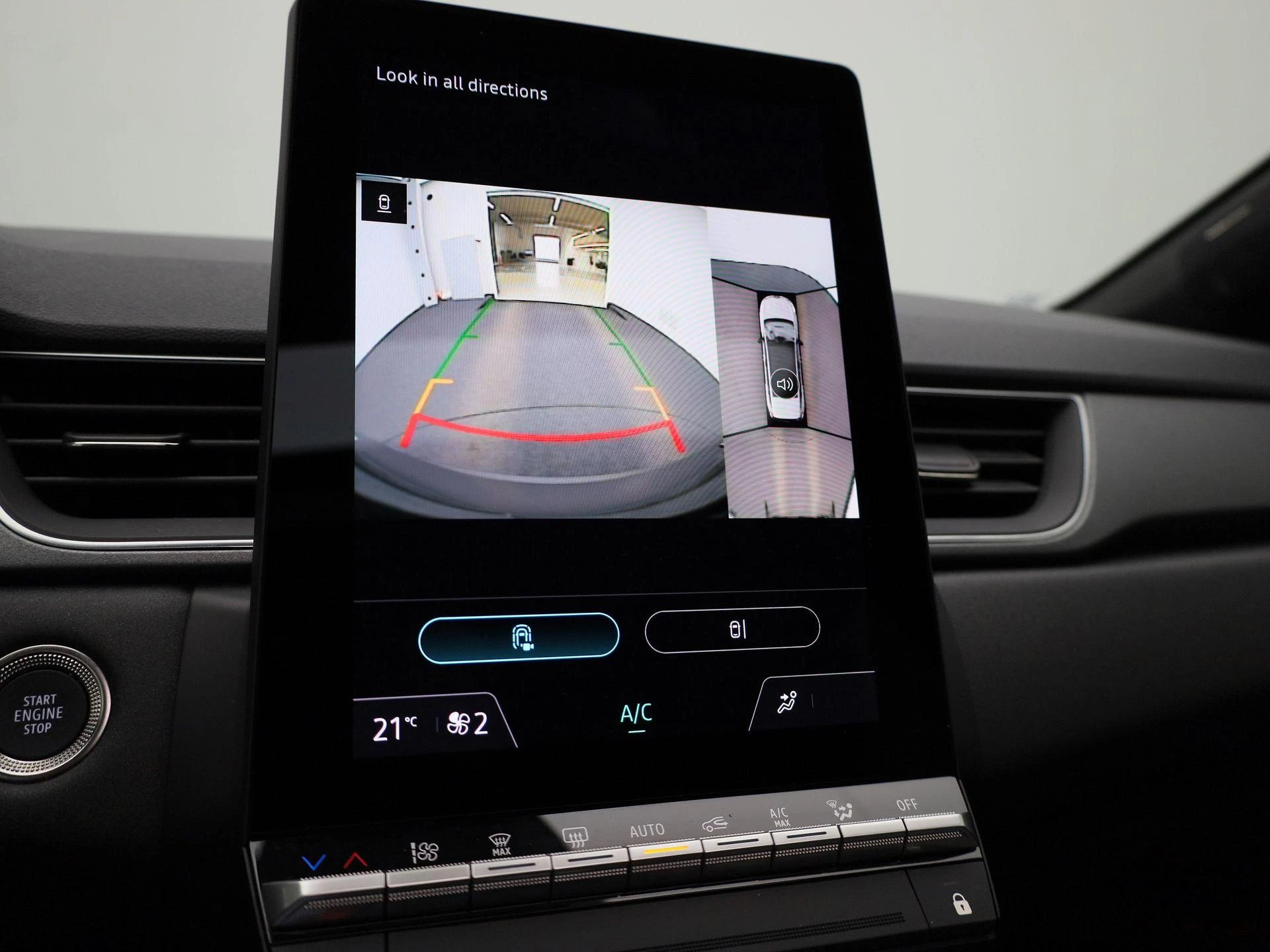 Renault-Captur-image-24