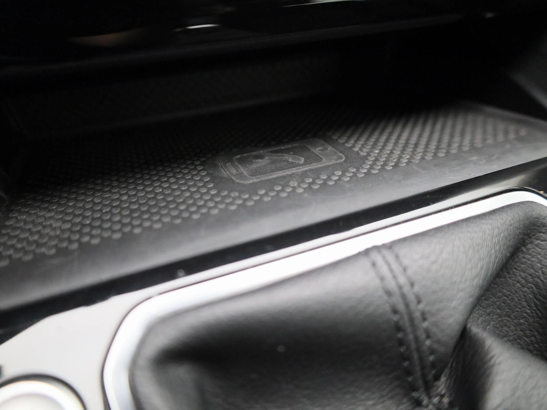 Volkswagen-Passat-image-21