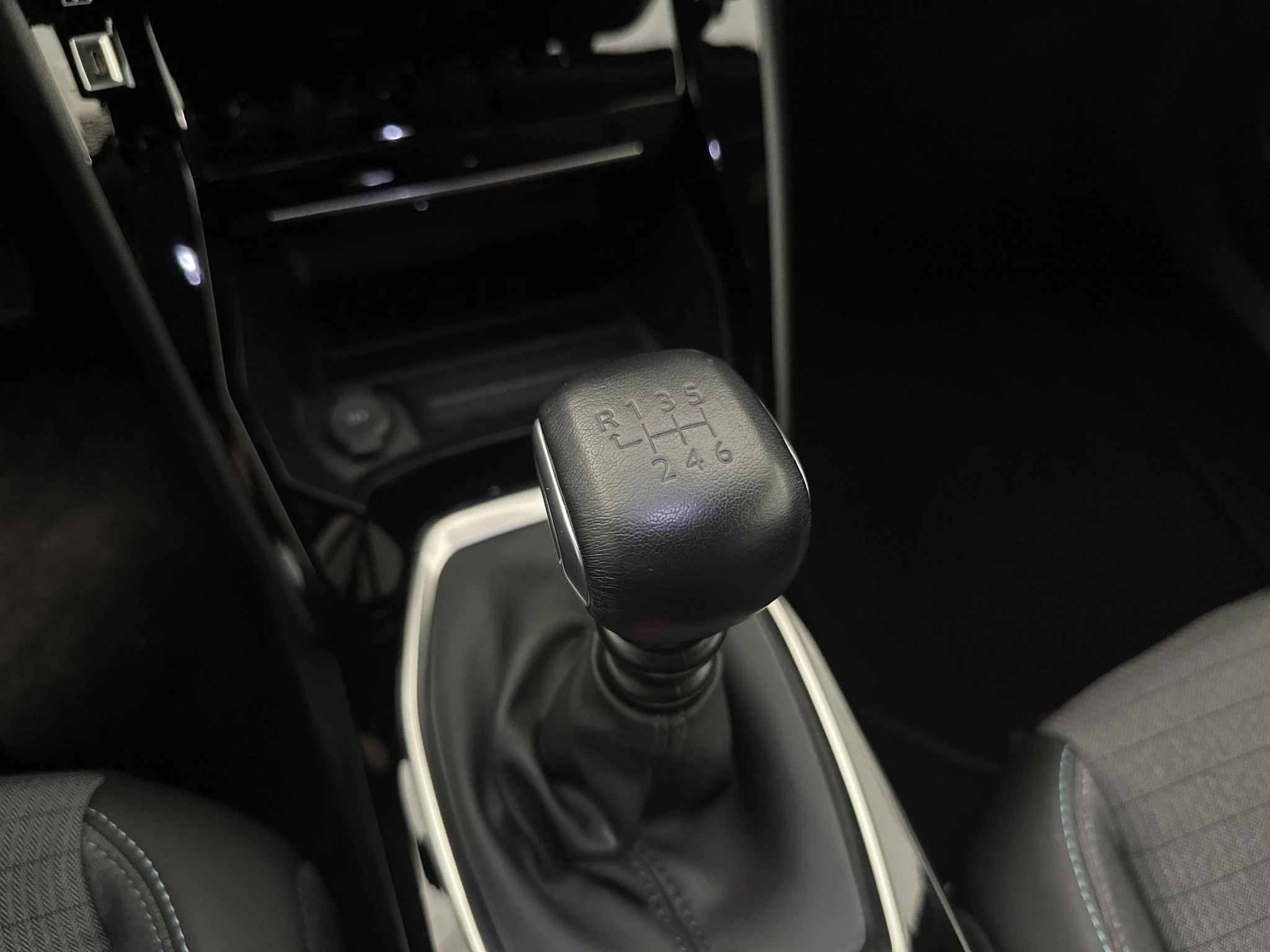 Peugeot-2008-image-18