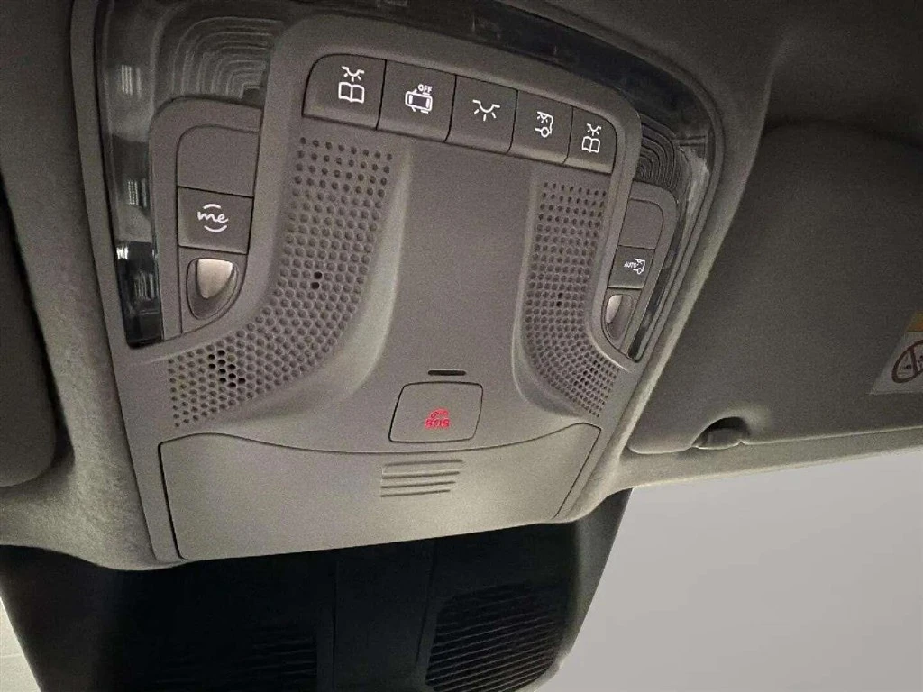 Mercedes-Benz-eVito-image-25