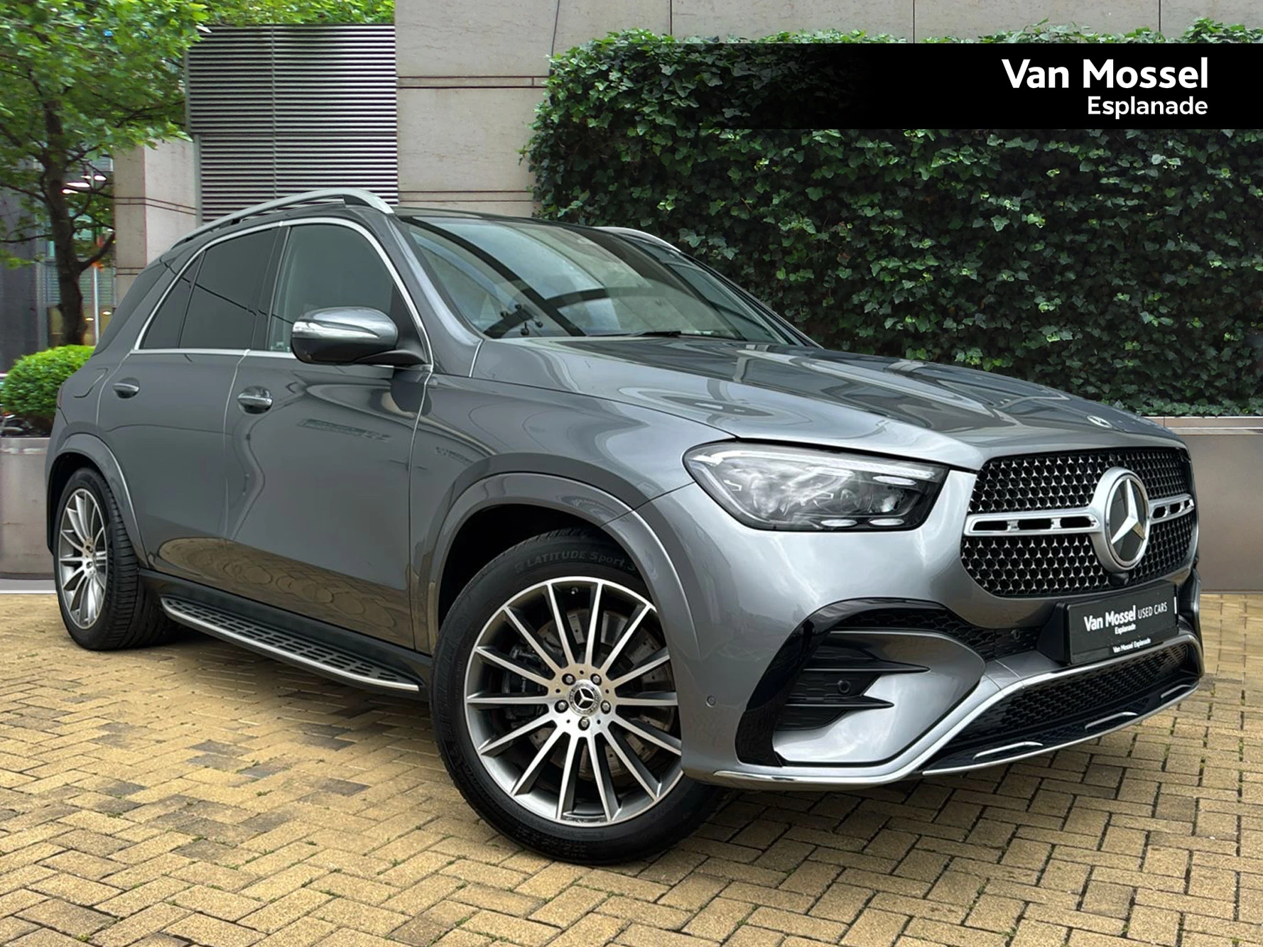 Mercedes-Benz-GLE-image-0