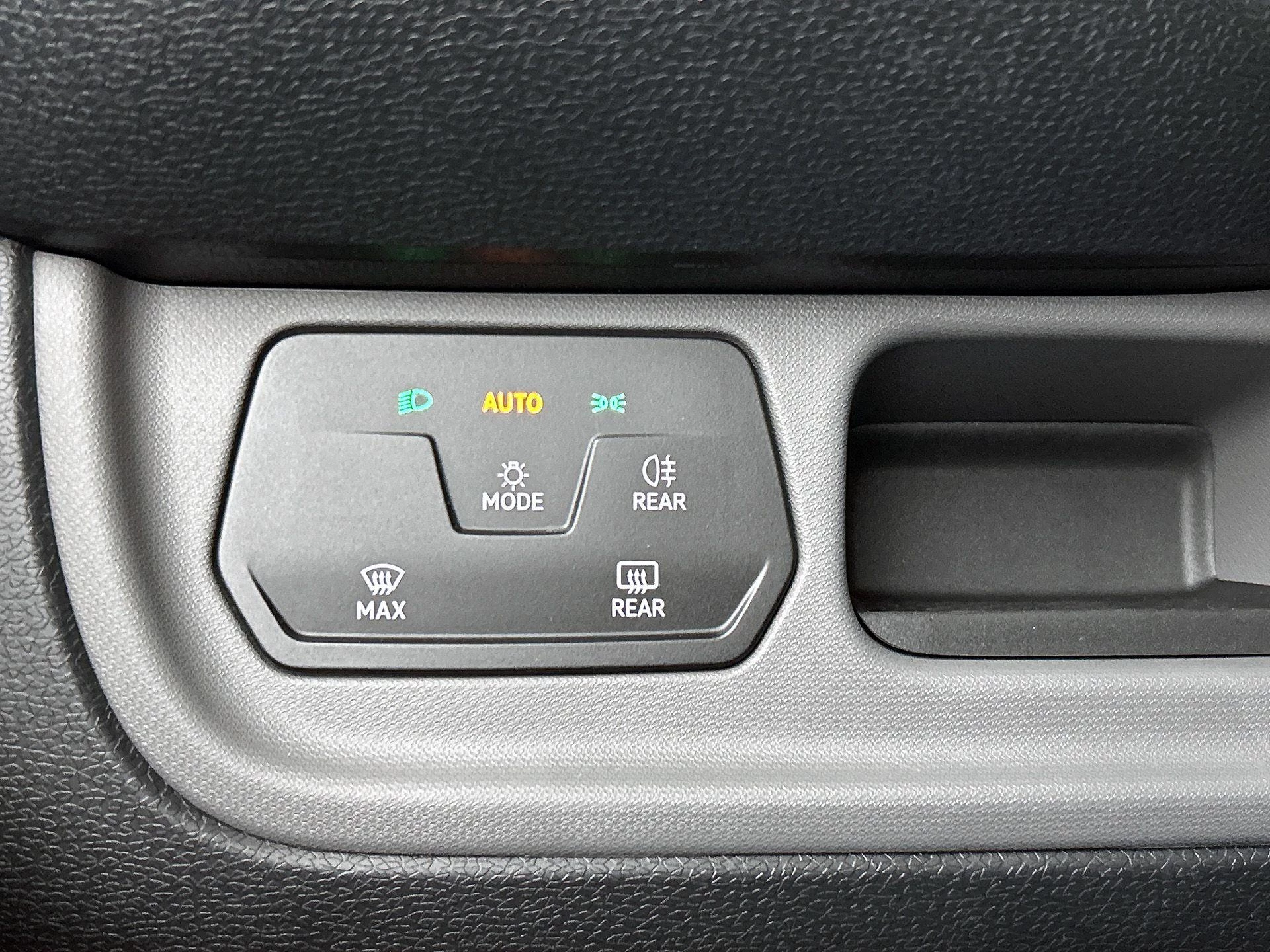 Volkswagen-ID. Buzz Cargo-image-26